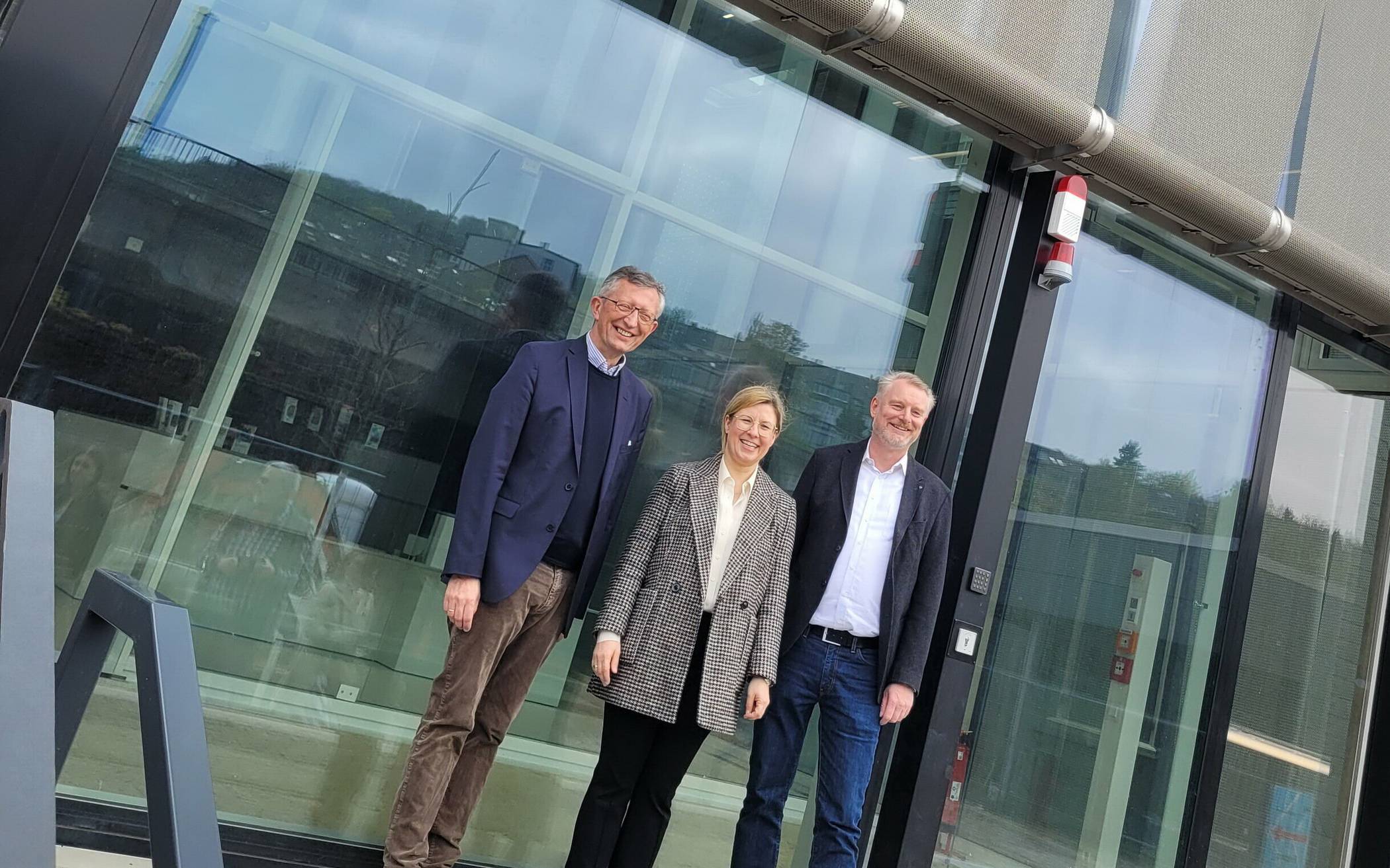 GMW-Chefin Mirja Montag mit Kulturdezernent Matthias Nocke (li.) und Dr. Lars Bluma, dem Leiter des Museums Industriekultur Wuppertal (MIK).  