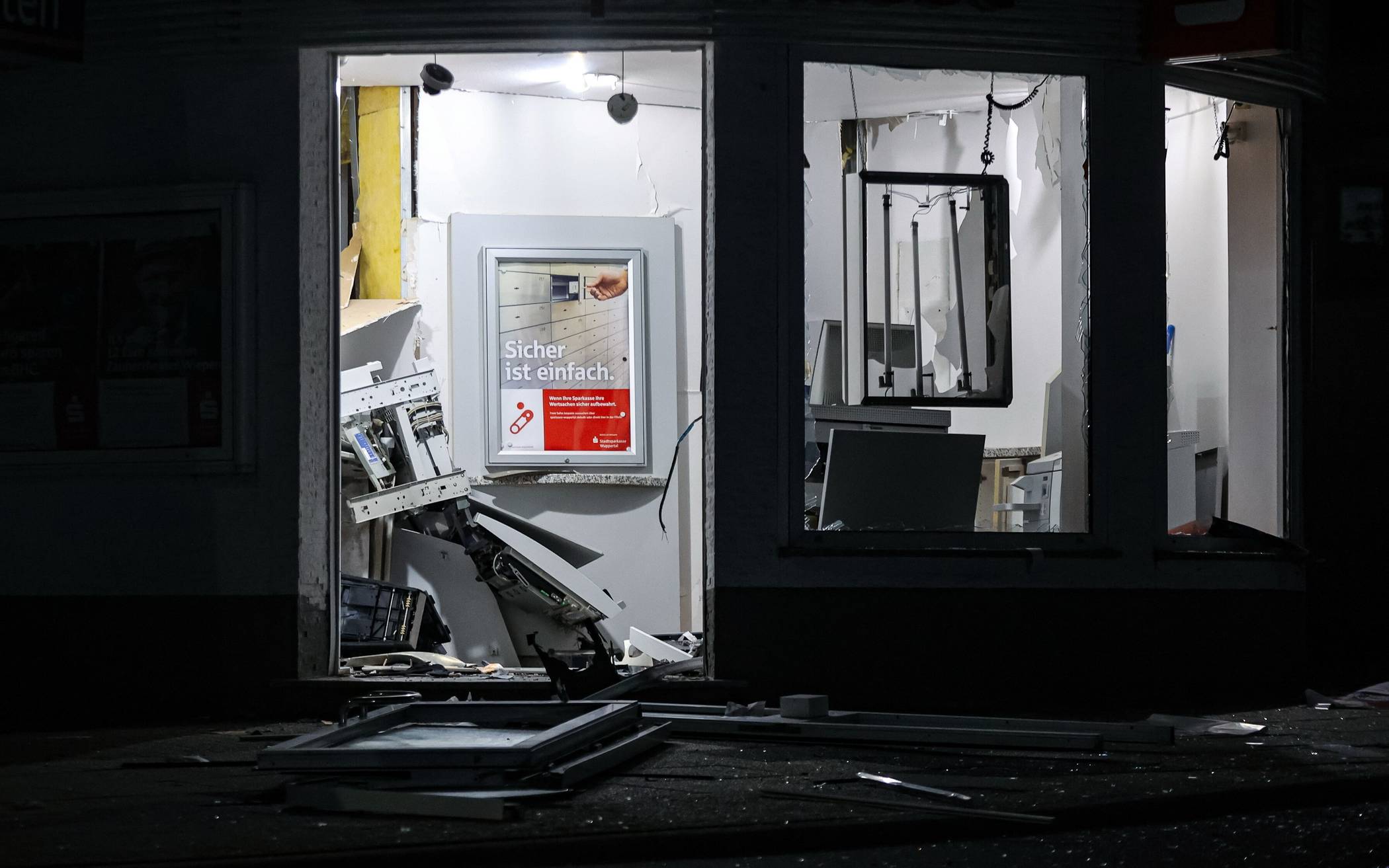 Geldautomaten-Sprengung Polizei bittet um Hinweise