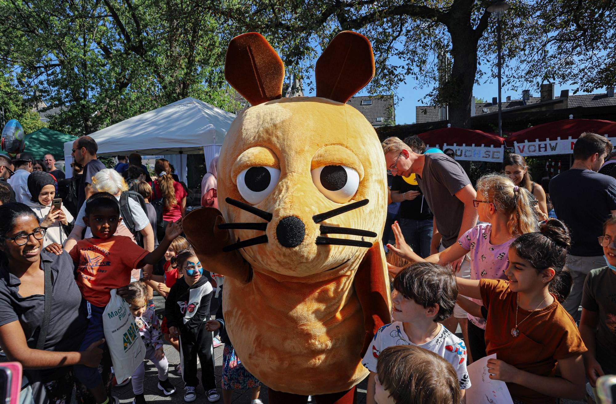  Die „Maus“ zu Besuch beim Vohwinkeler Kinderfest im Jahr 2022.  