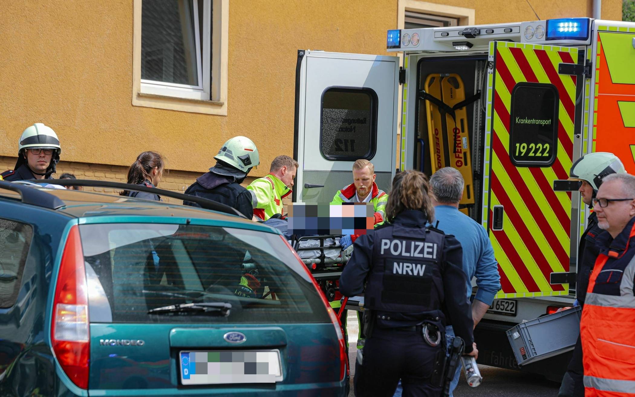 Unfall im Kreuzungsbereich​ in Wuppertal-Wichlinghausen