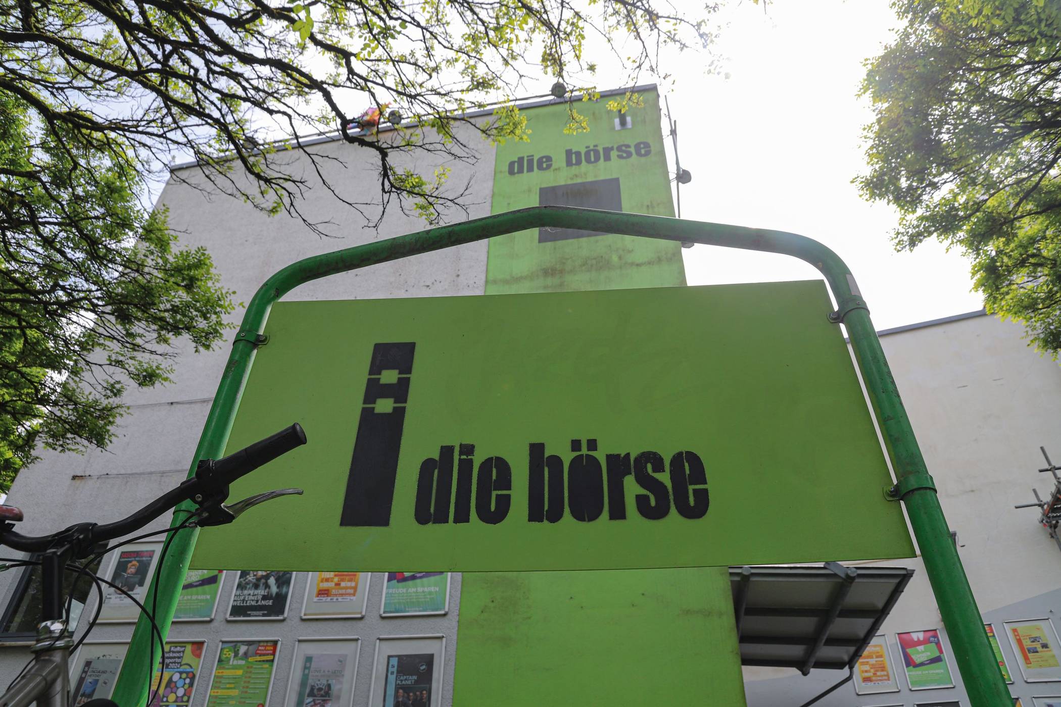  Die „börse“ an der Elberfelder Wolkenburg. 