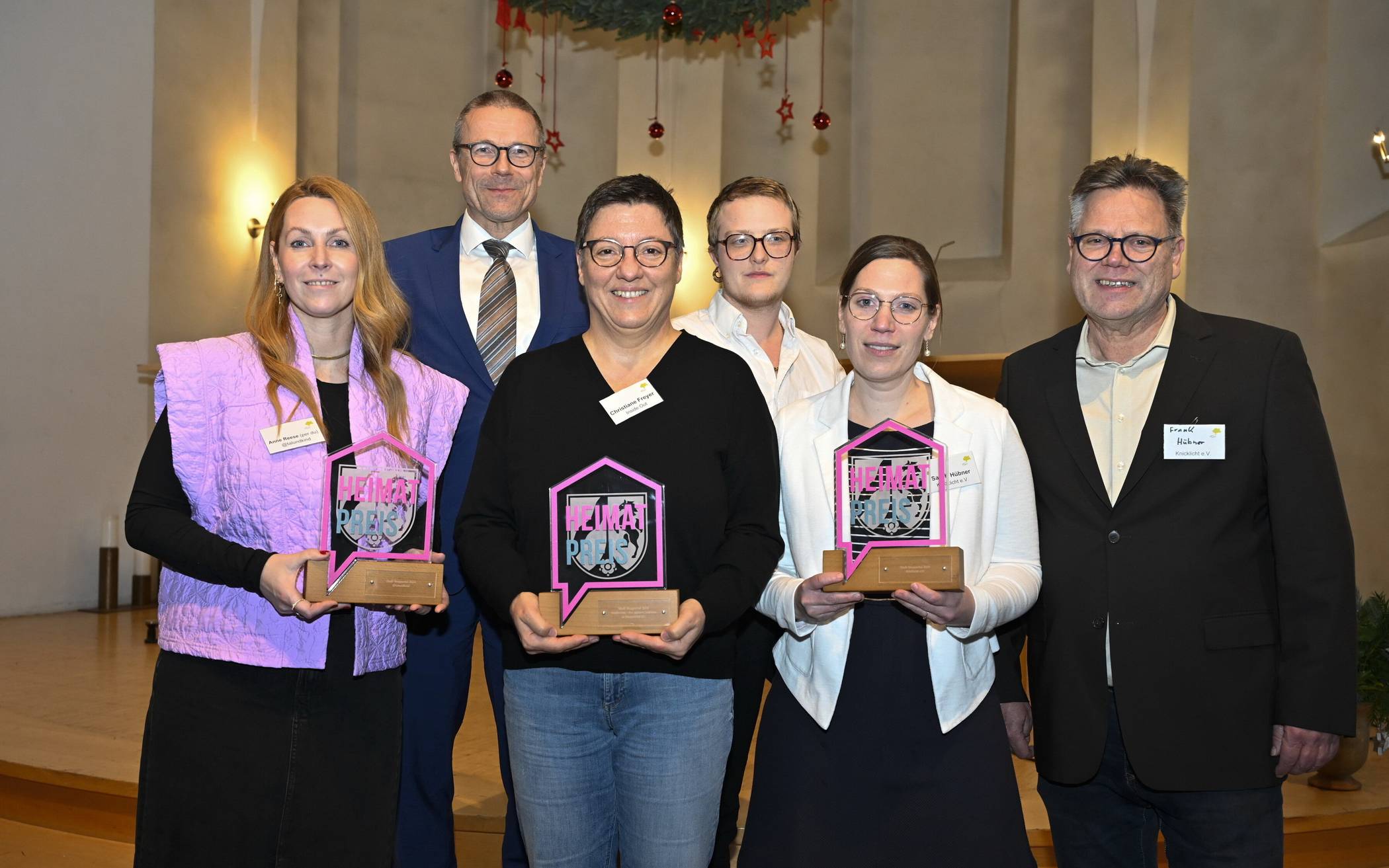 Die Preisträgerinnen und Preisträger mit Oberbürgermeister