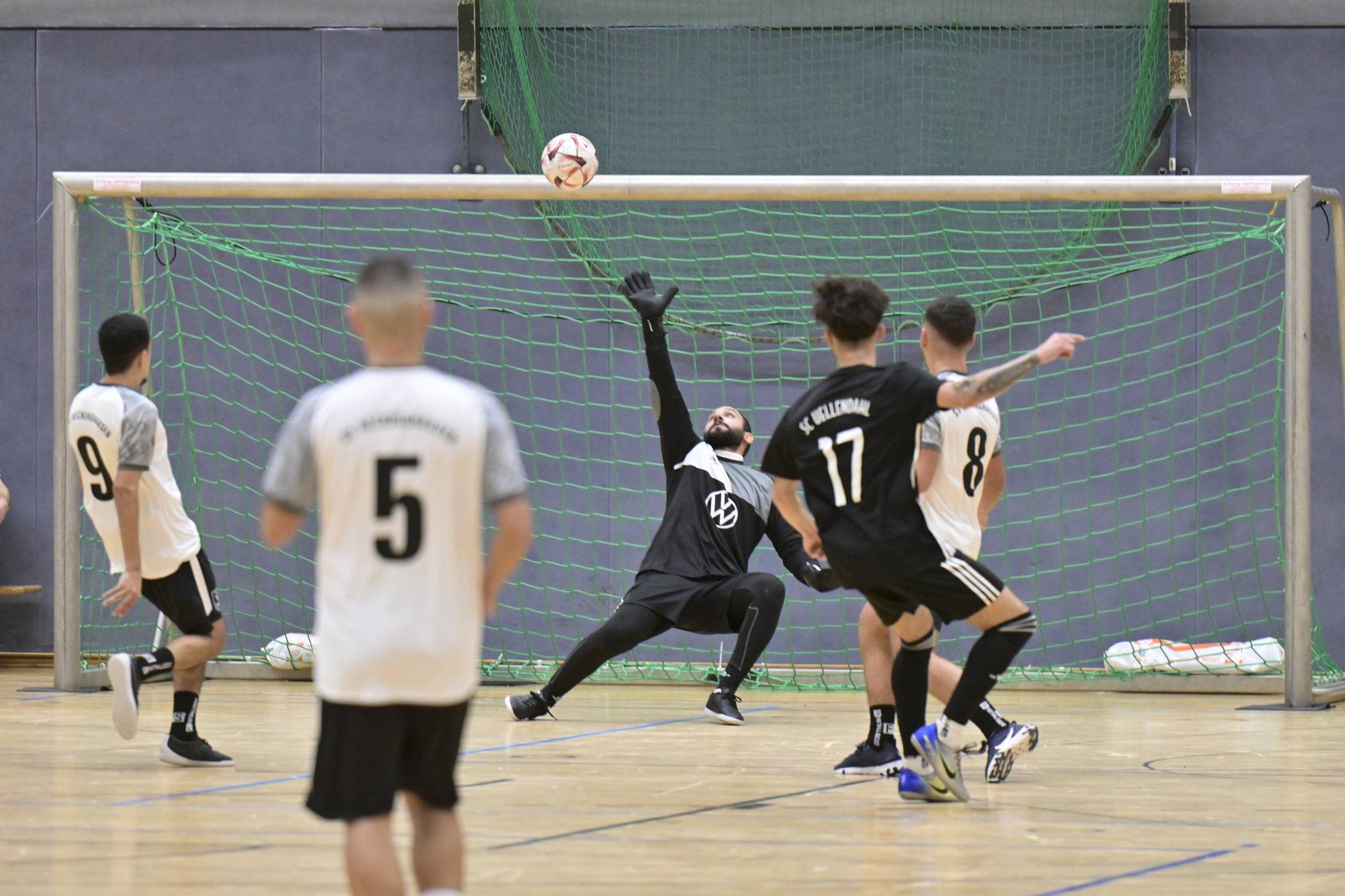 Szene aus der Sporzhalle Küllenhahn. 
