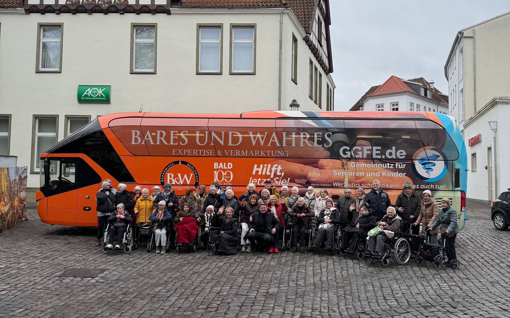 Das Gruppenfoto der Teilnehmerinnen und Teilnehmer.
