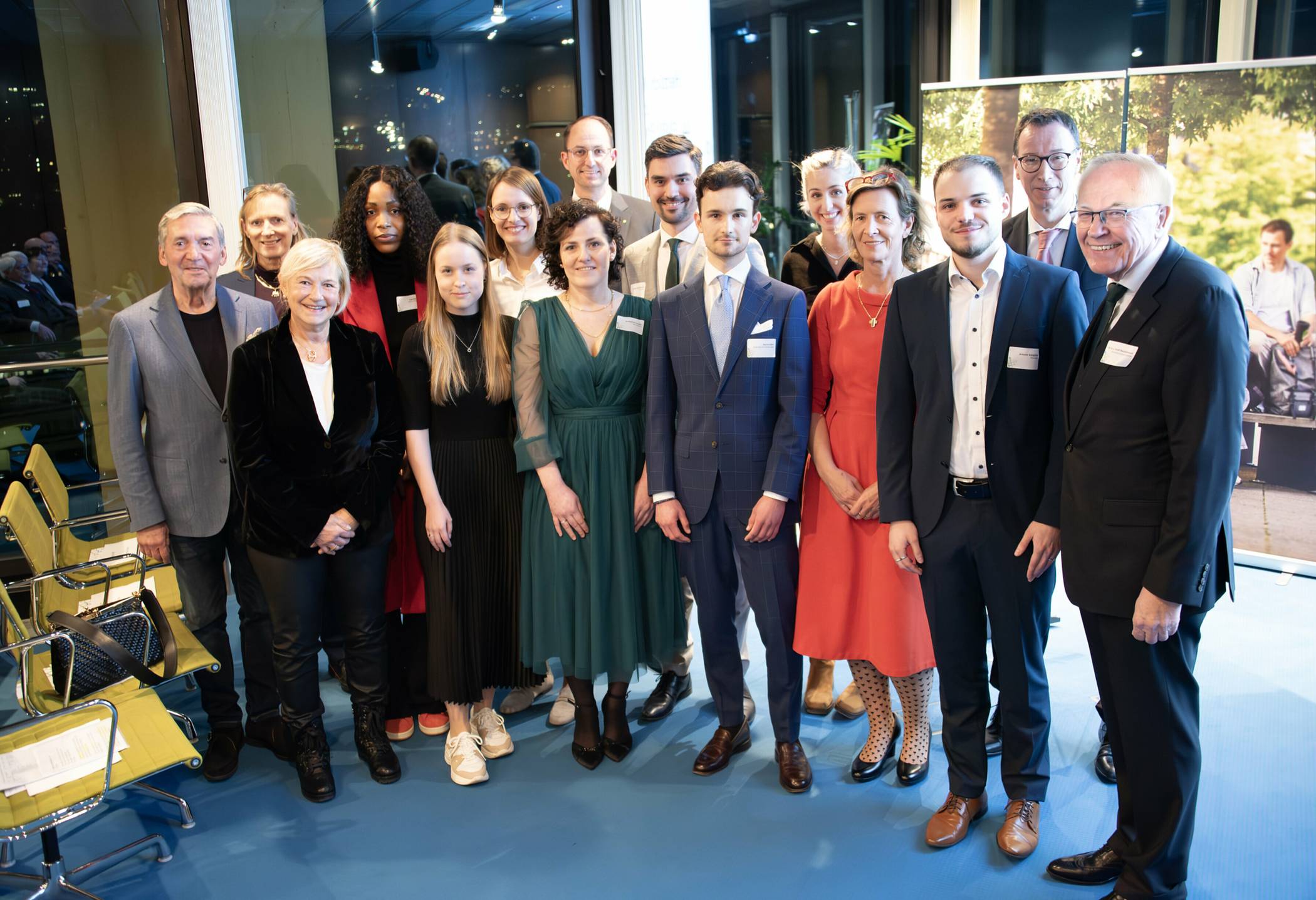  Bereits zum 44. Mal vergaben die Freunde und Alumni der Bergischen Universität, kurz FABU, ihre Nachwuchspreise und feierten die Preisträgerinnen und Preisträger. 