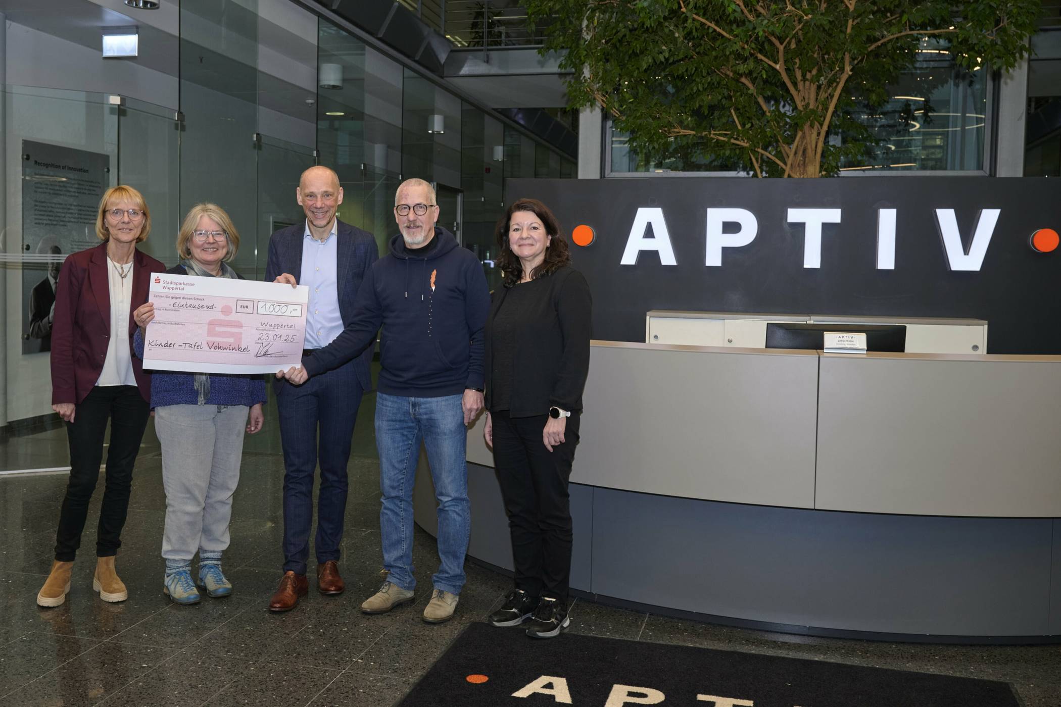 Von li.: Anja Mendzigal, Iris Schemann, Matthias Laumann, Udo Schemann und Katarina Marinovic.