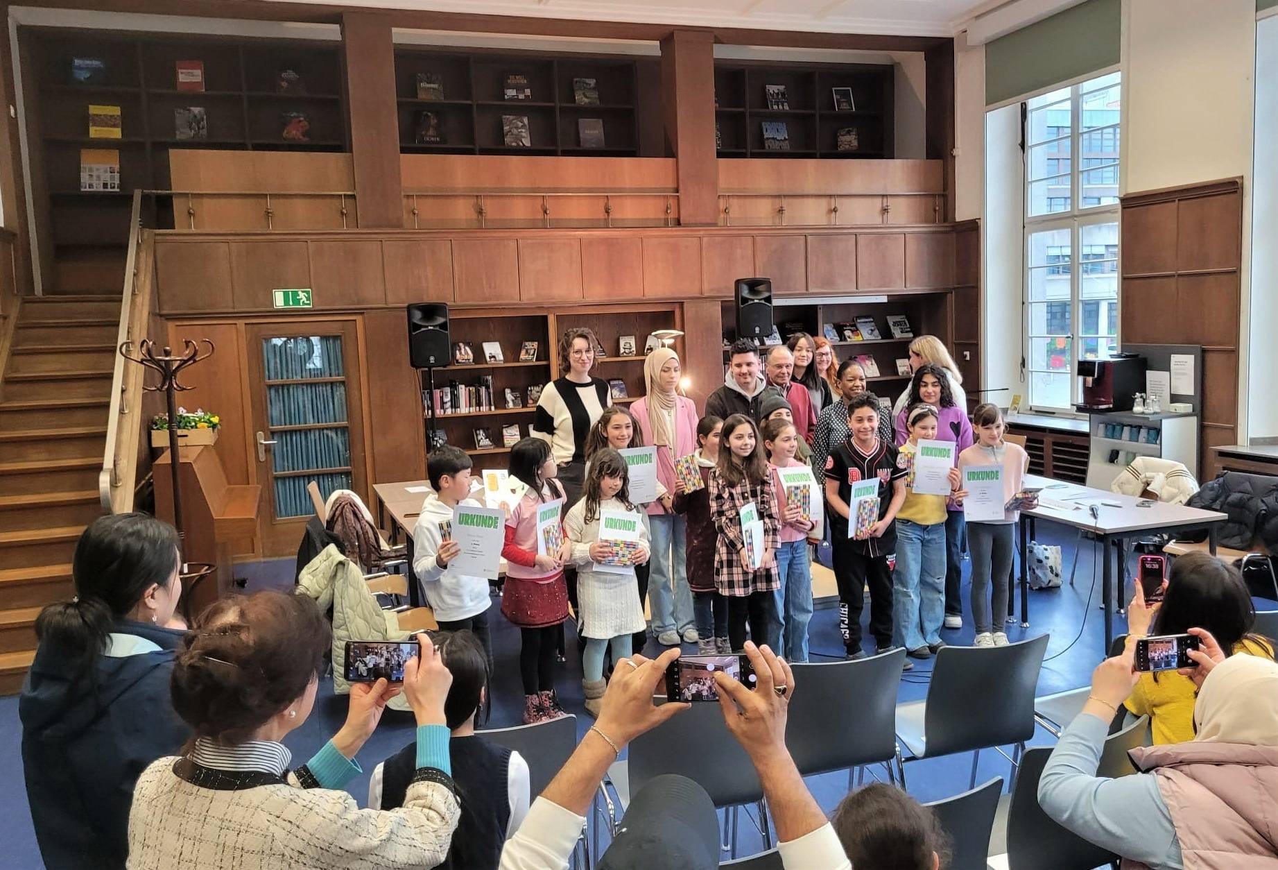  Das Gruppenfoto der Teilnehmerinnen und Teilnehmer. 