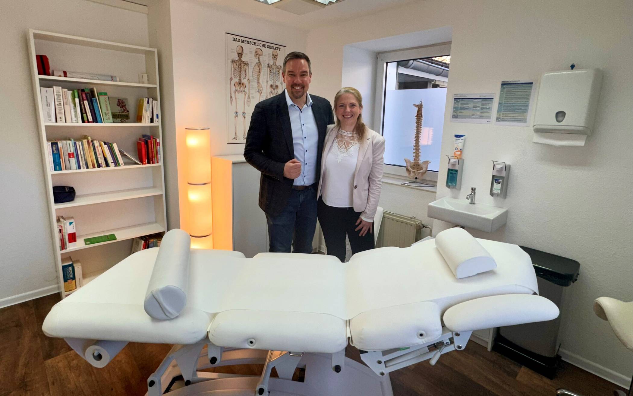 Marco Caspari und Laura Haps in ihren neuen Räumen an der Höhenstraße 2 auf dem Wuppertaler Dönberg.