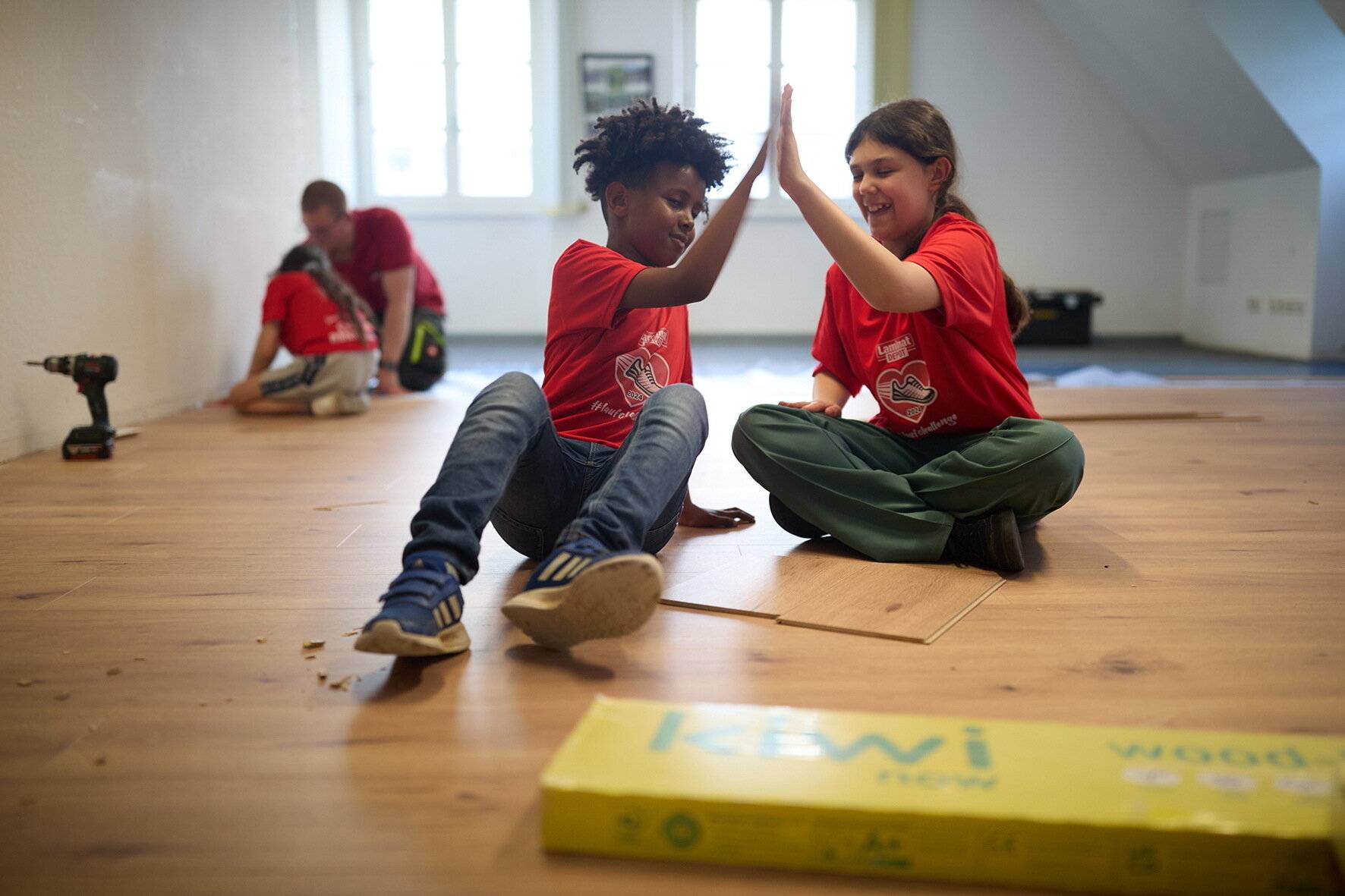  100 Kinder- und Jugendeinrichtungen können neue Böden bekommen. 