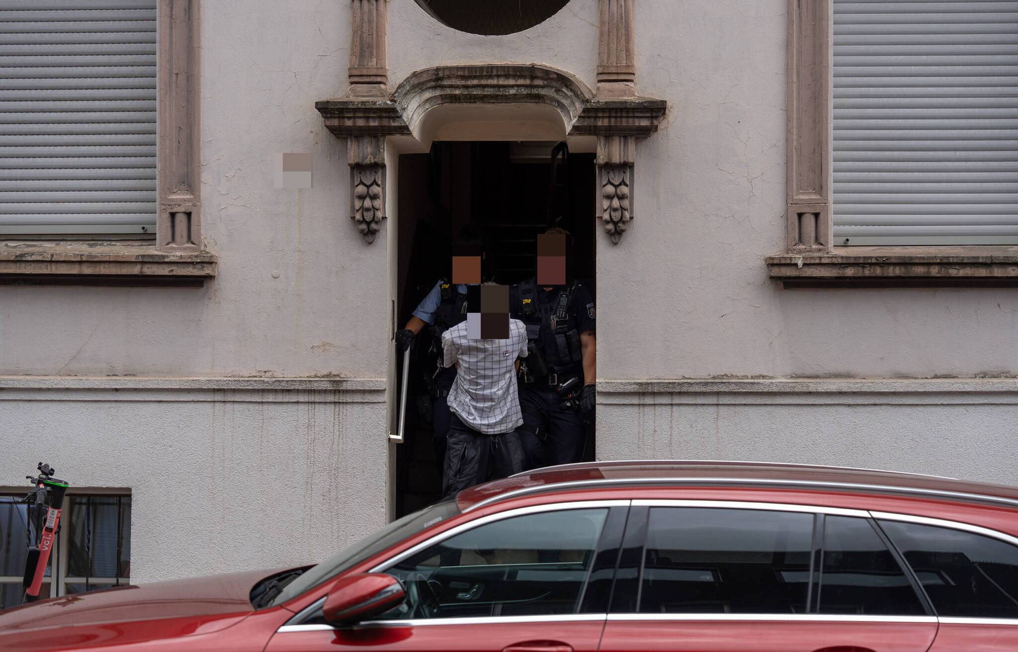 Bilder: Verhaftung nach Drogenfund in Wuppertal