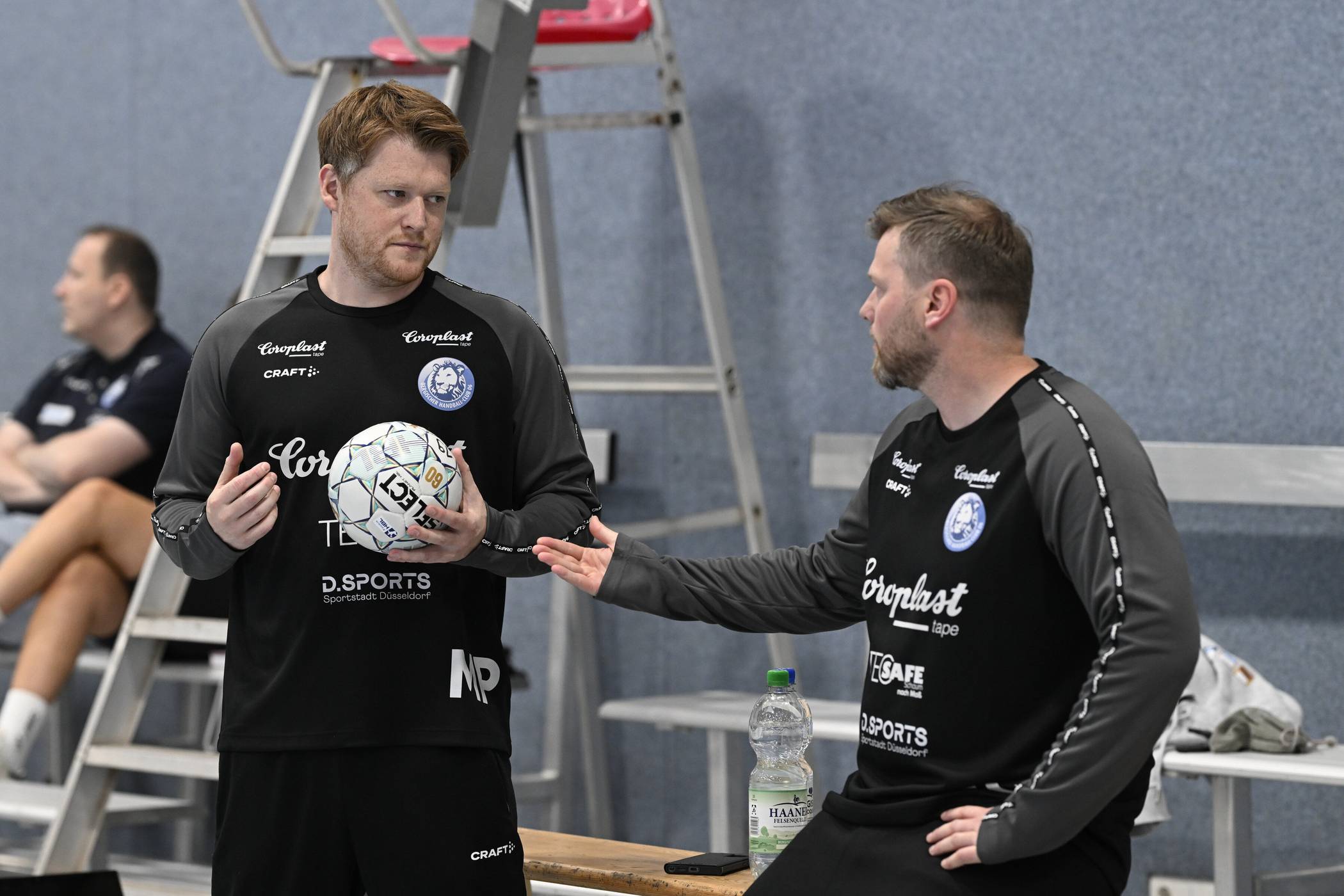  Die BHC-Trainer Markus Pütz (li.) und Arnor Gunnarsson. 