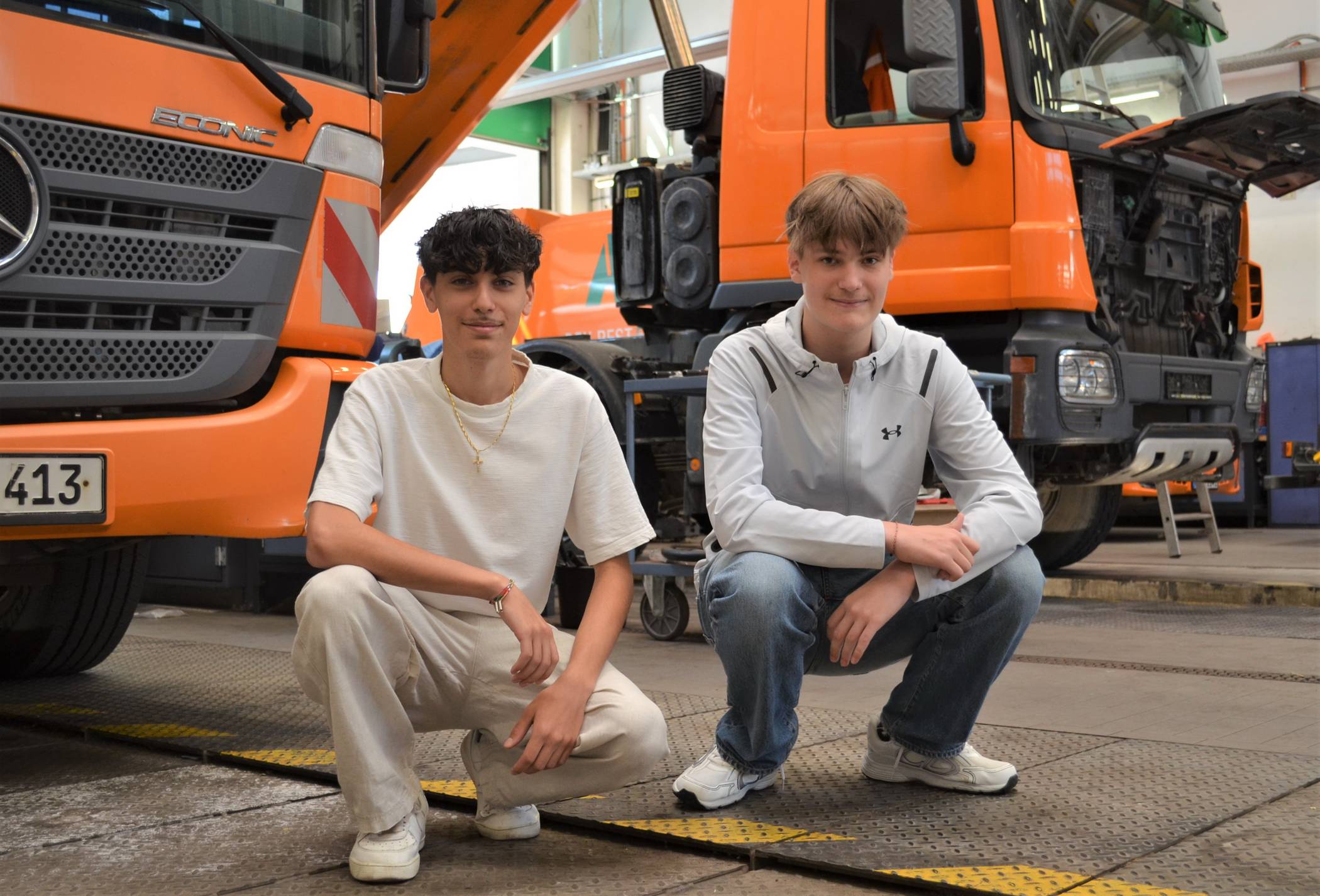  Giovanni Canni (li.) und Oskar Rödder beginnen ihre Berufsausbildung beim ESW. 