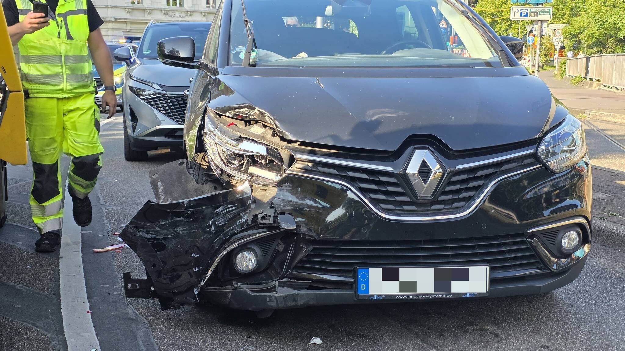  Auch der Renault war nicht mehr fahrbereit. 