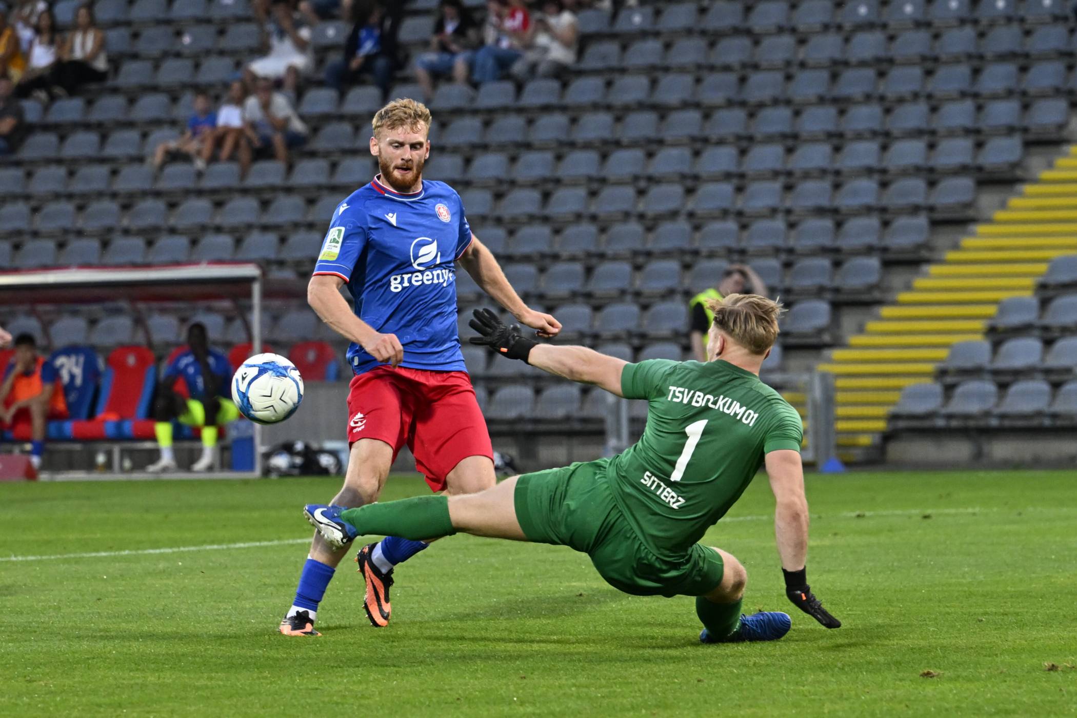  Fritz Kleiner beim 7:0 im Pokal gegen Krefeld-Bockum. 
