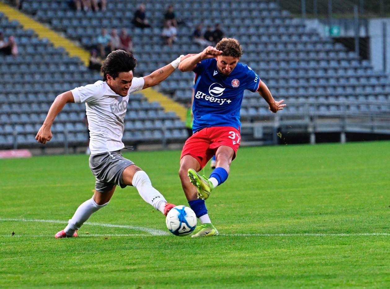 Amin Bouzraa (re., hier im Pokalspiel