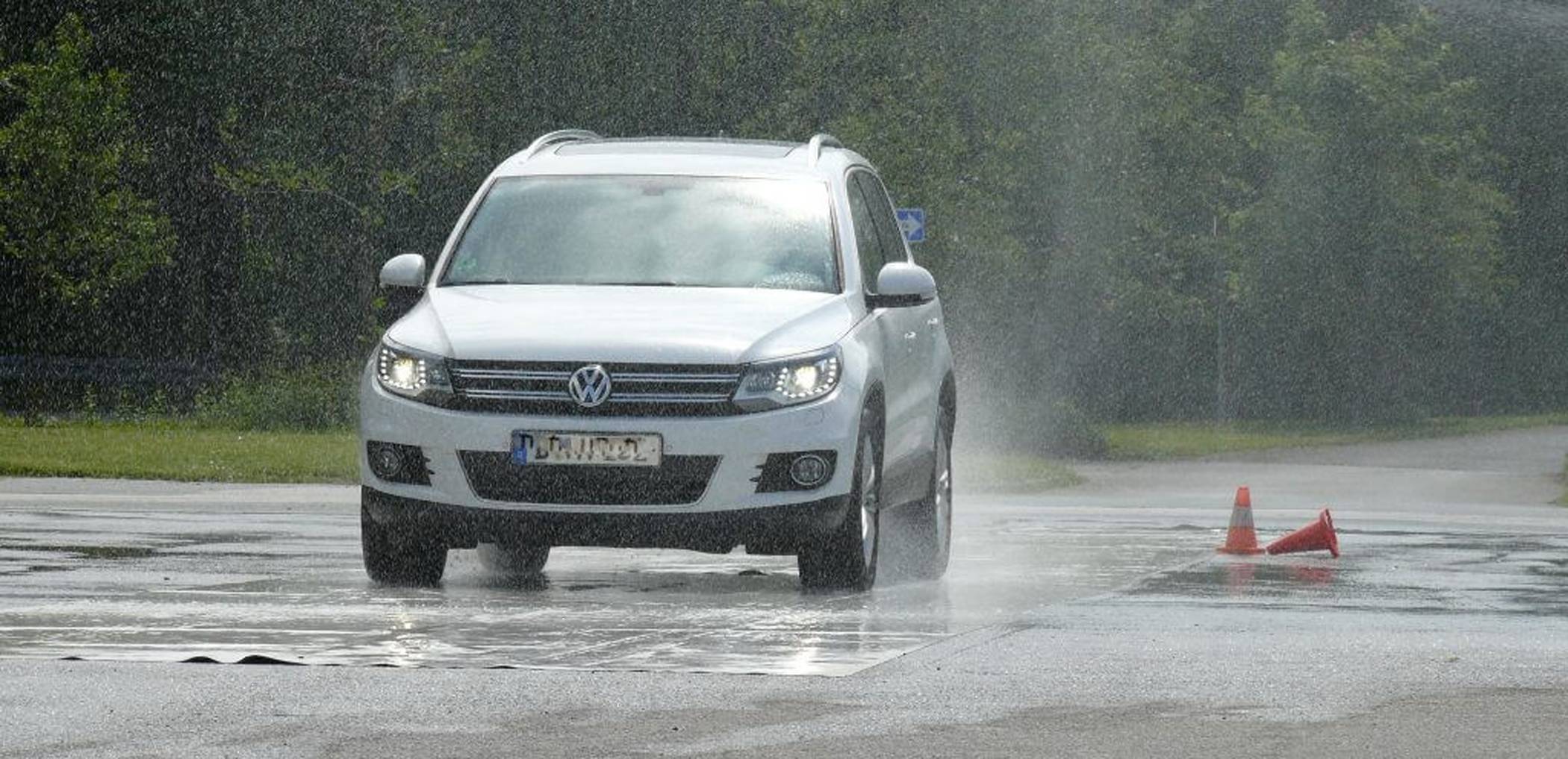 Geübt wird auf verschiedenen Untergründen.