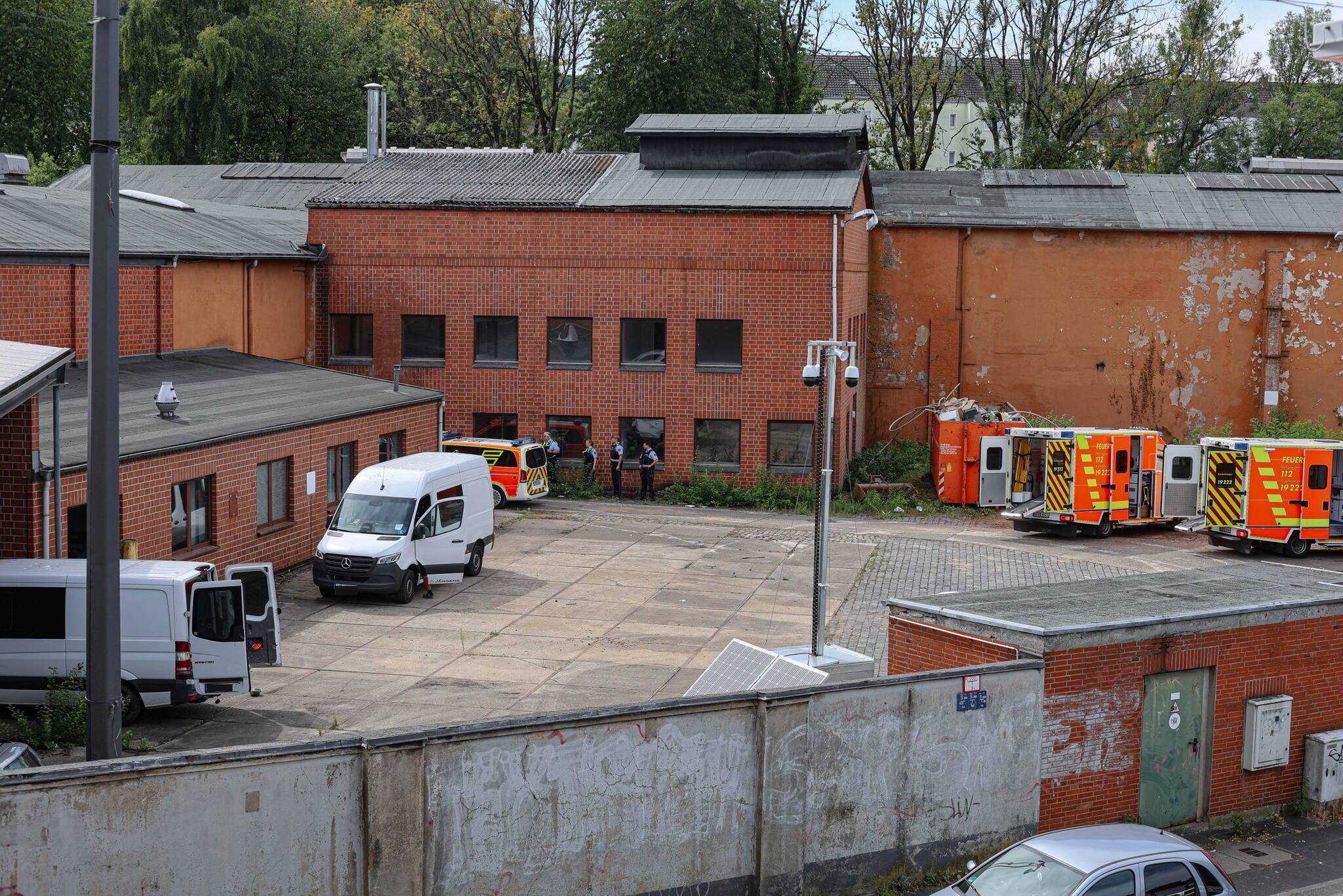 Rettungsdienst und Polizei waren schnell vor Ort.