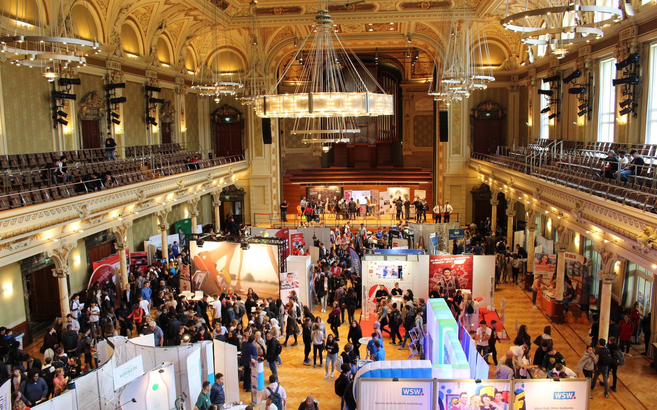 Blick in den Großen Saal während