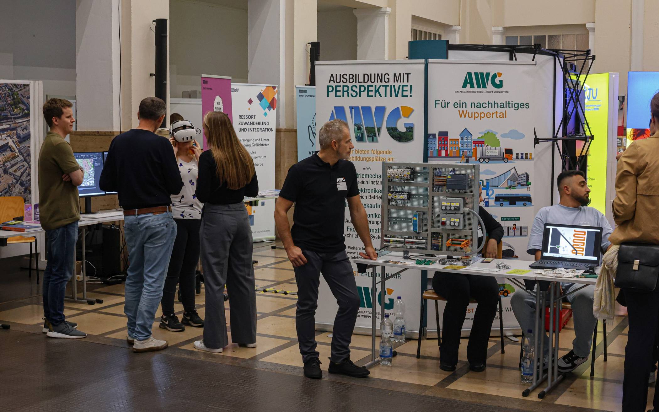 Der Stand der Abfallwirtschaftsgesellschaft (AWG).