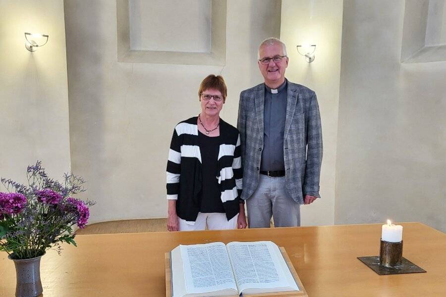 Superintendentin Ilka Federschmidt und Stadtdechant Bruno