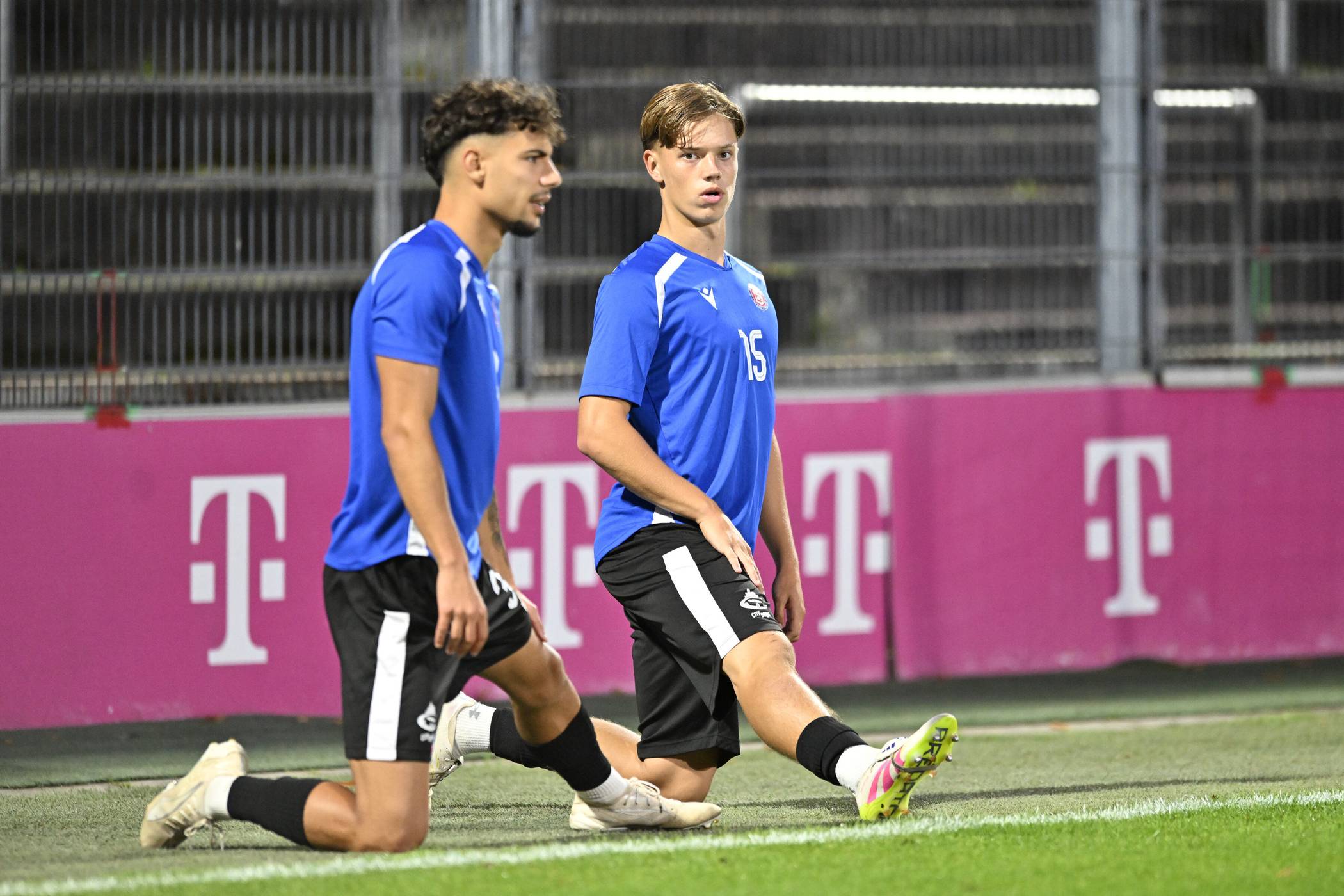 Youngster Romeo Andras Kovarszki (re.) stand in der Startelf.