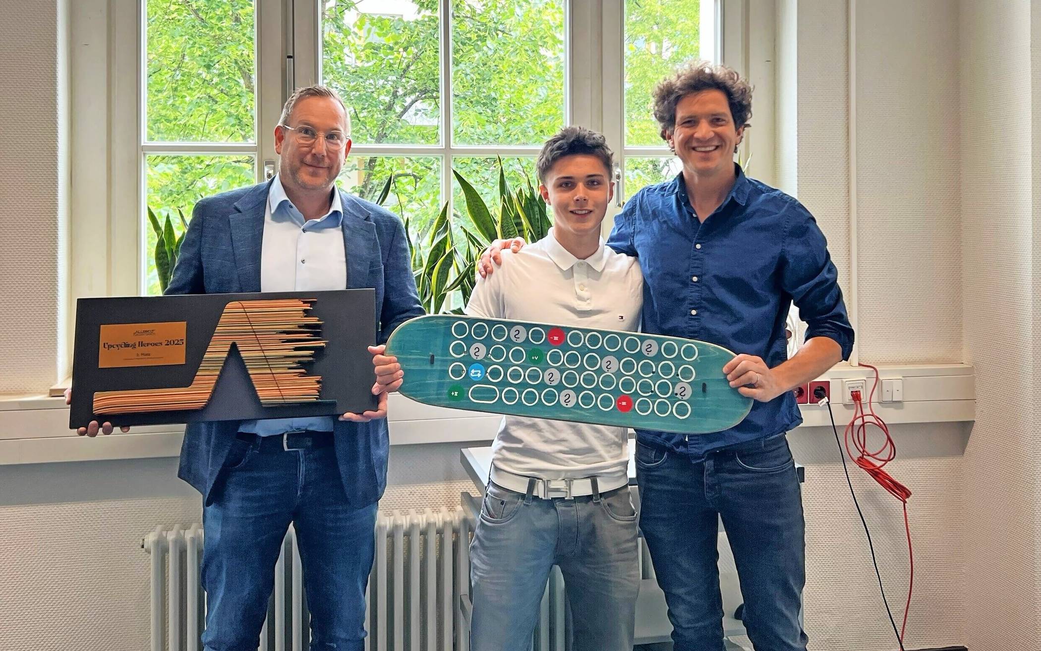 Schüler Jakob Stetter (Mitte) und sein