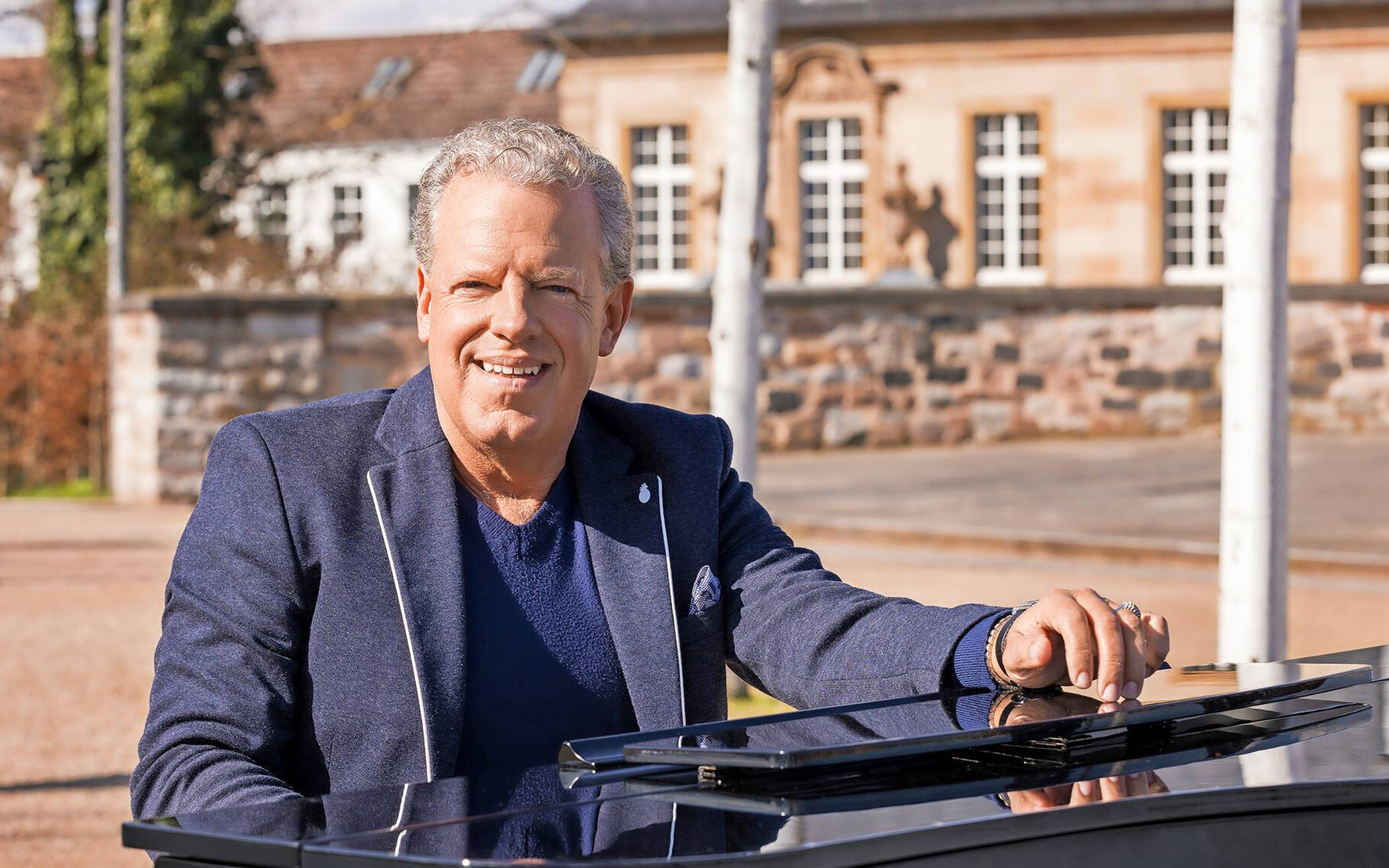 Sacha Klaar am Piano. Wo sonst?  