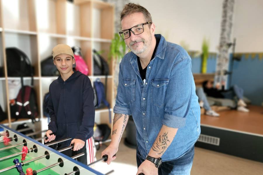 Jugendleiter Holger Müller im Jugendzentrum SCOT