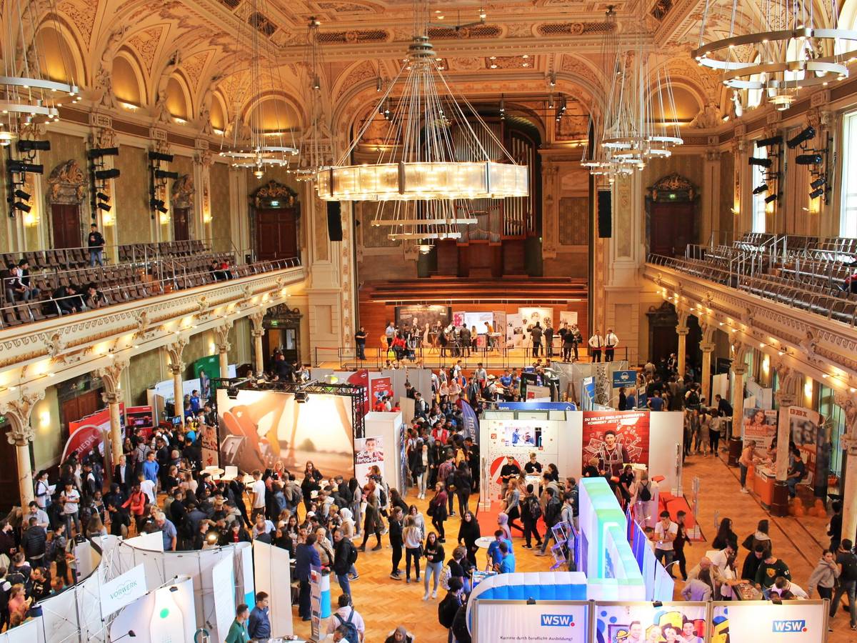 Ausbildungsbörse: Endlich Plan statt Panik