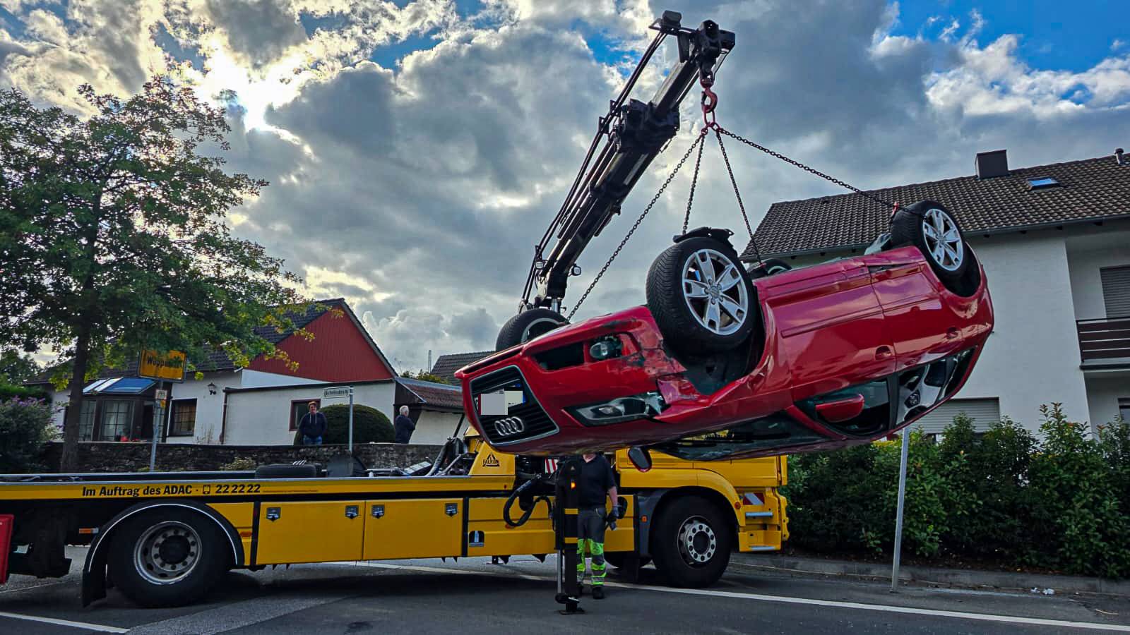Bilder: Audi landet in Wuppertal auf dem Dach
