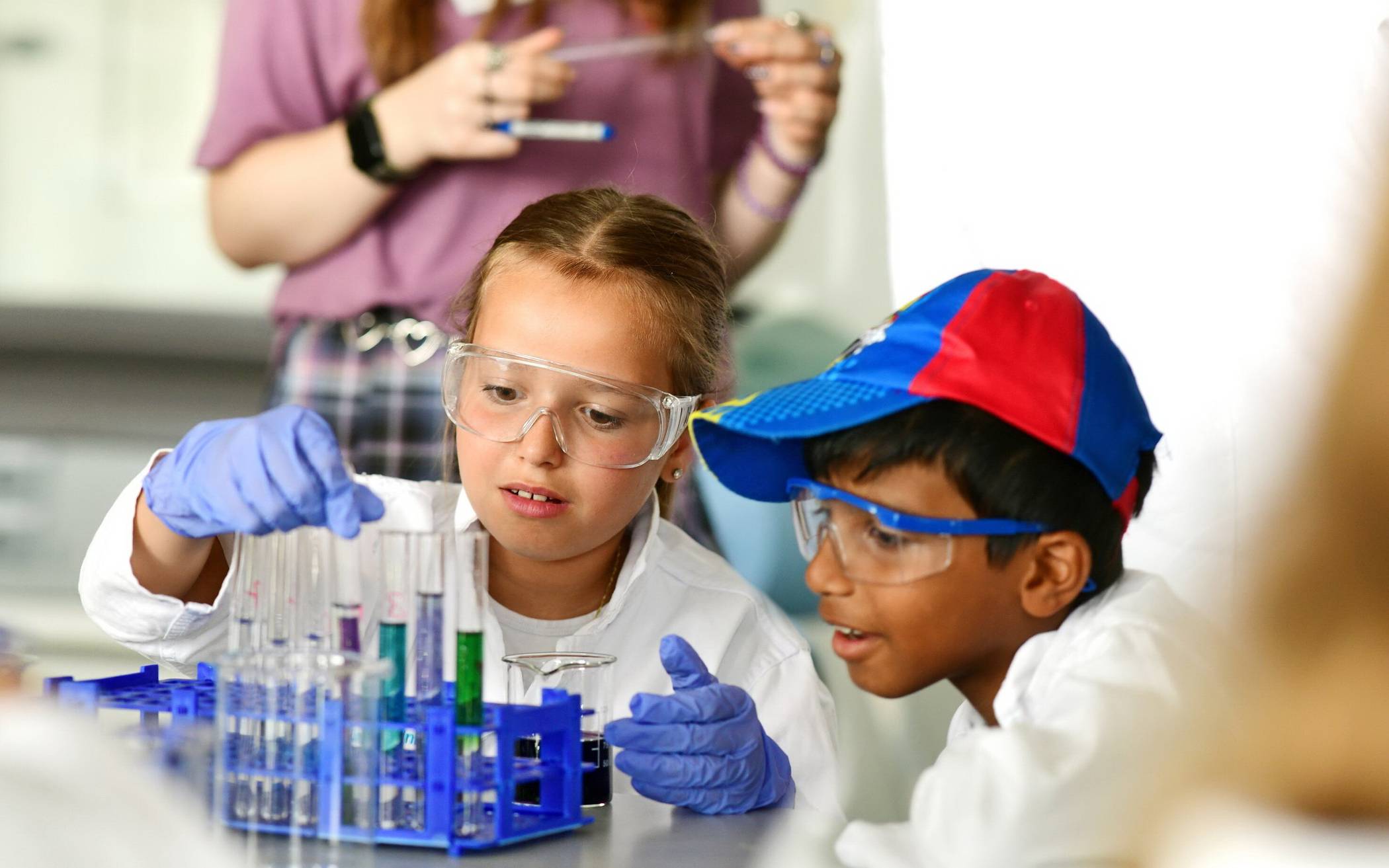 Viele Kurse von Costa Rica bis zur Kriminalpolizei