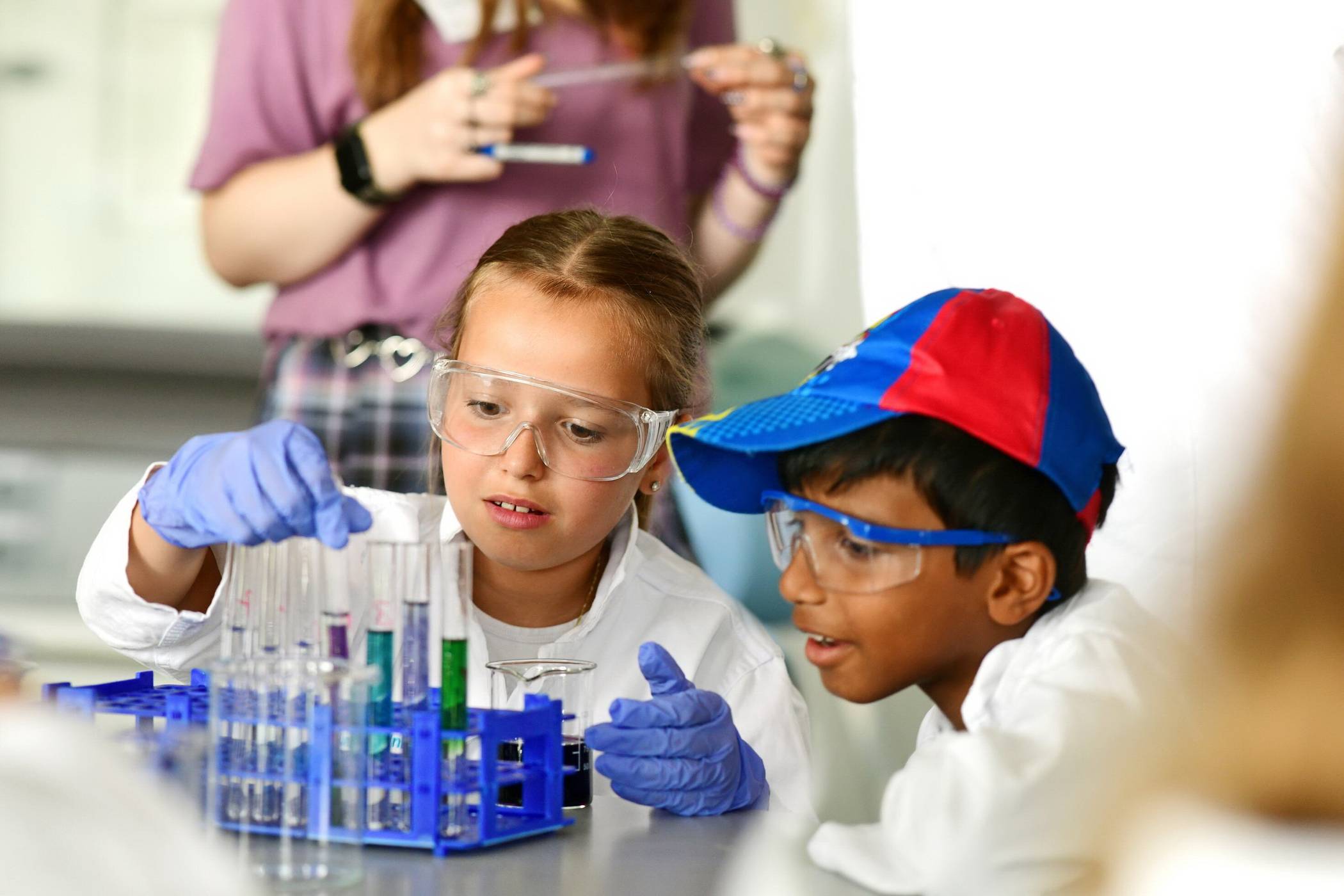 Viele Kurse von Costa Rica bis zur Kriminalpolizei