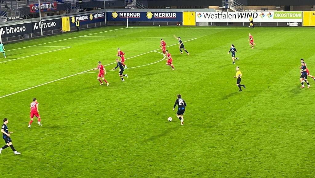 Gespielt wurde im Zweitliga-Stadion.