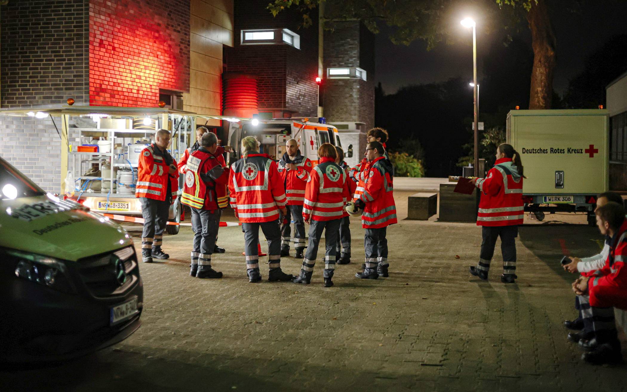 Bilder: Evakuierung nach Bombenfund in Wuppertal