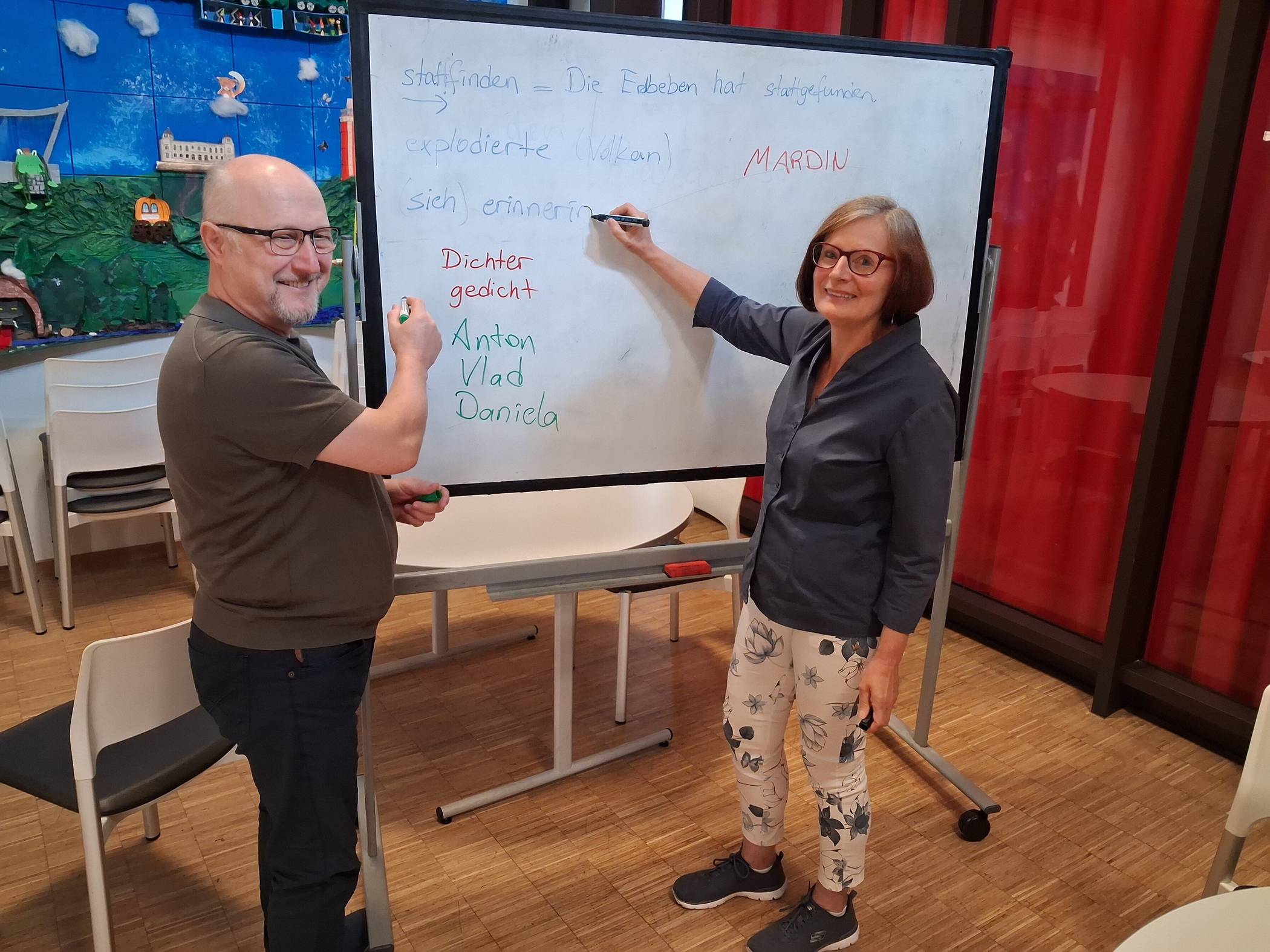 Deutsch lernen soll Freude machen, meinen Yüksel Hiz und Martina Sprenger.