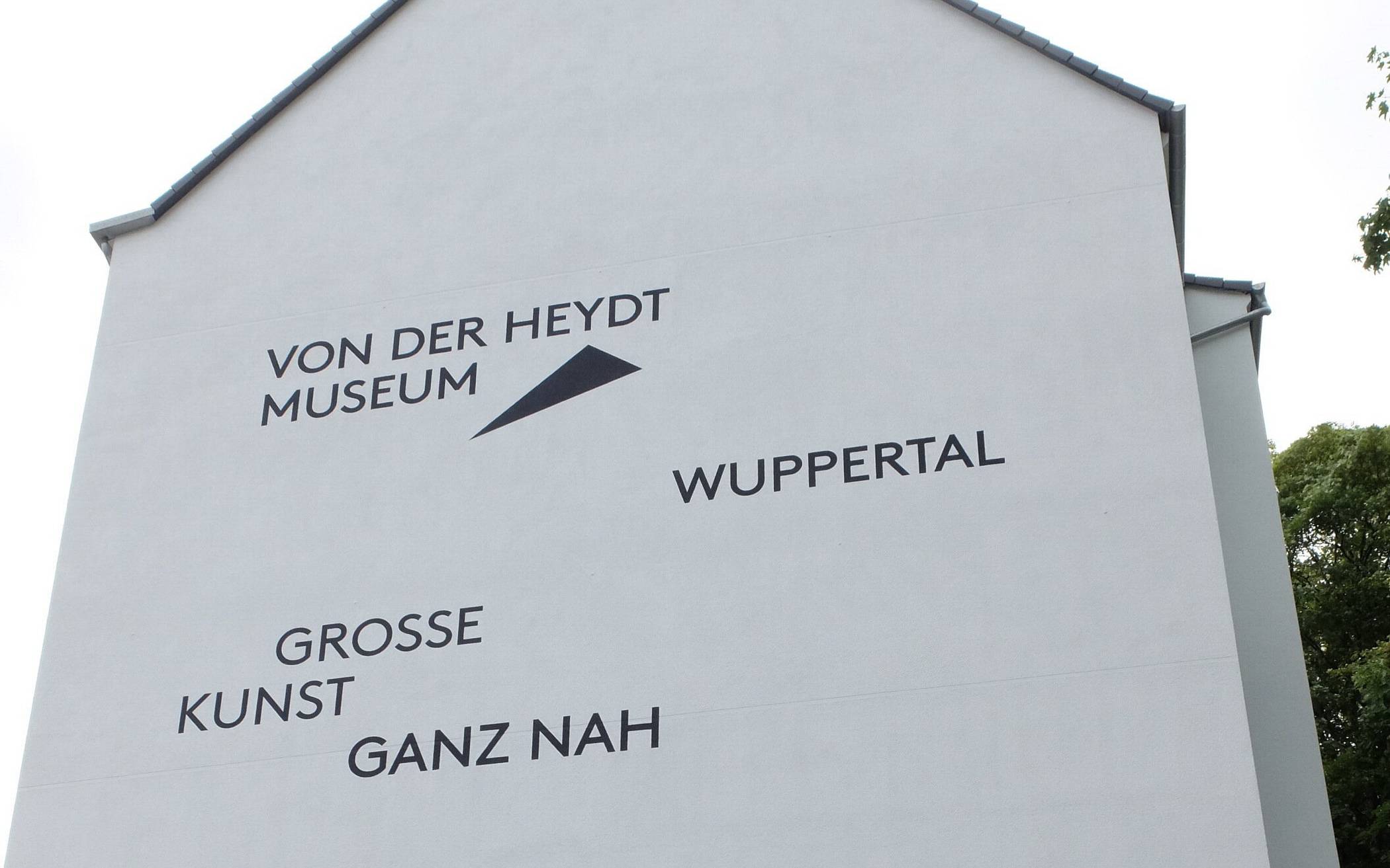 Der gut sichtbare Slogan.