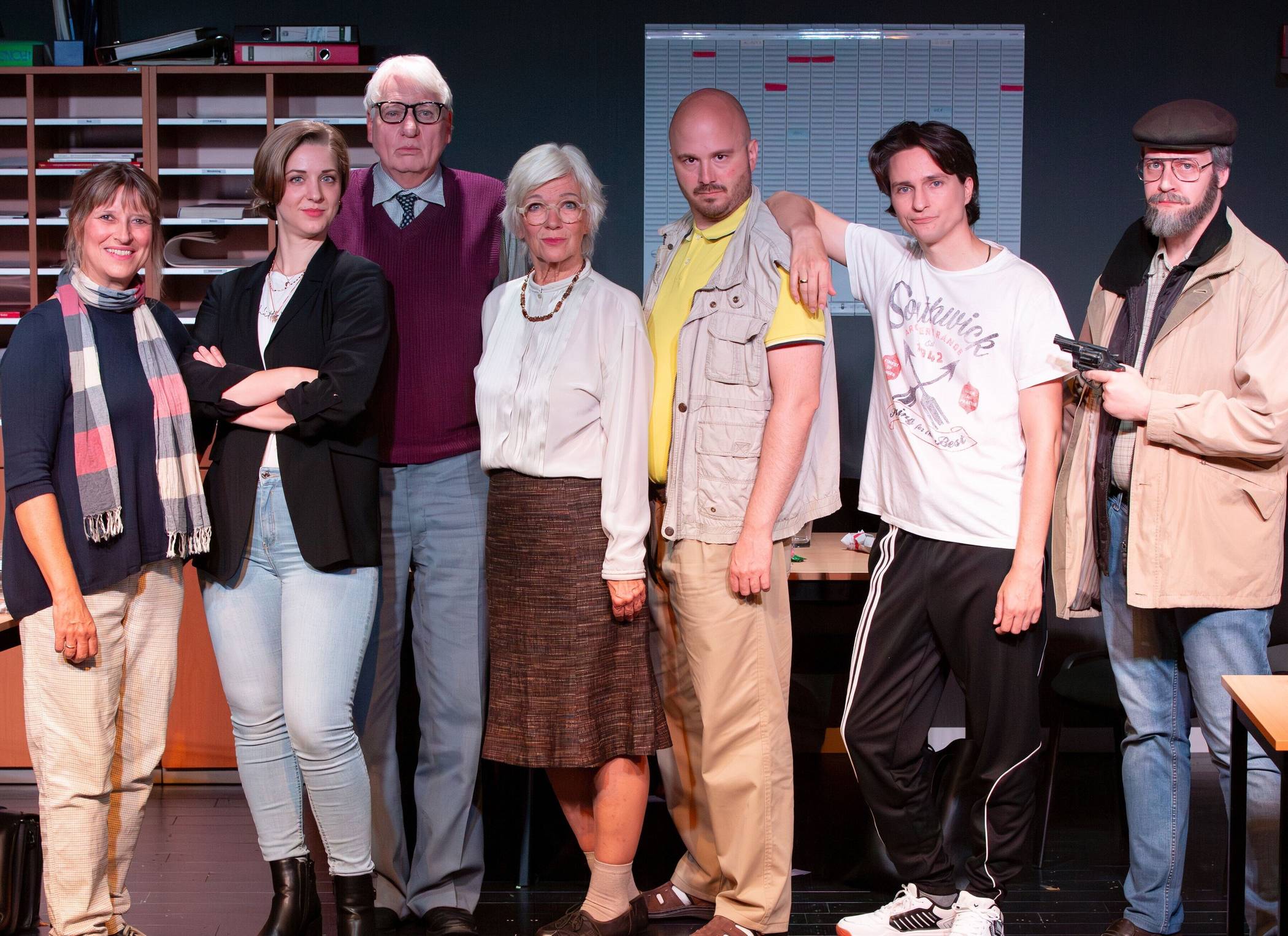  Das TiC-Ensemble bei "Eingeschlossene Gesellschaft" sorgt für viel Nachdenklichkeit beim Publikum. 