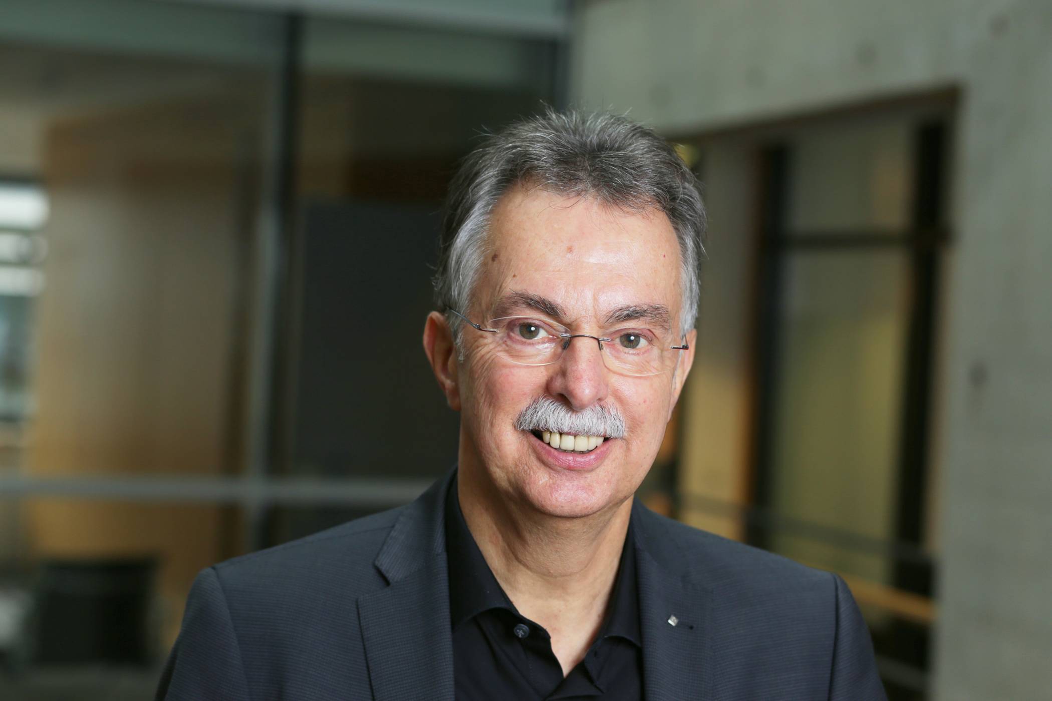 Kammerpräsident Ernst Uhing.