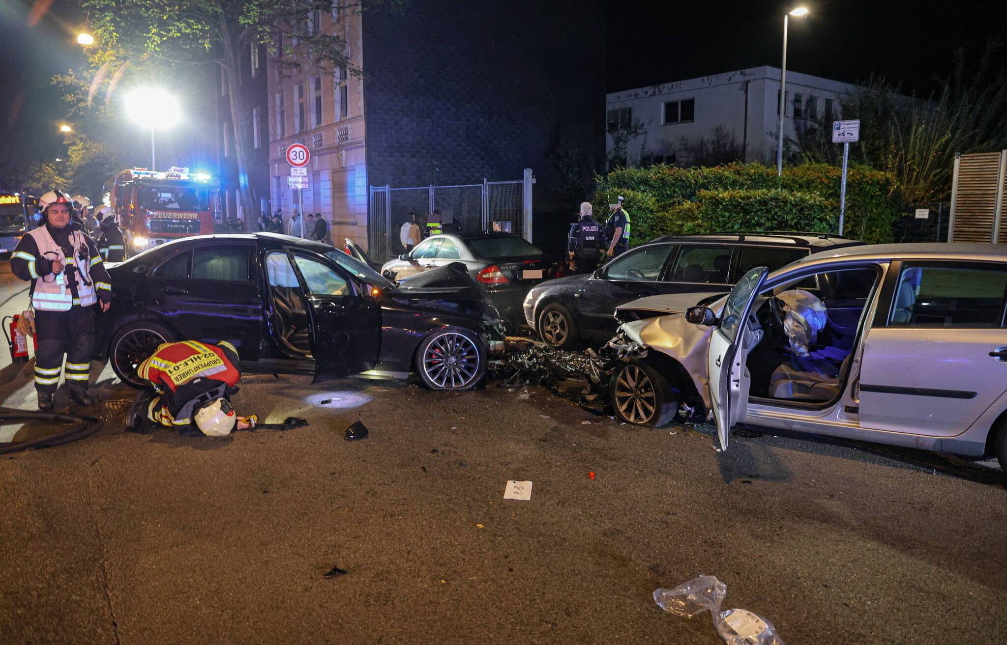 Die EInsatzkräfte hatten viel zu tun.