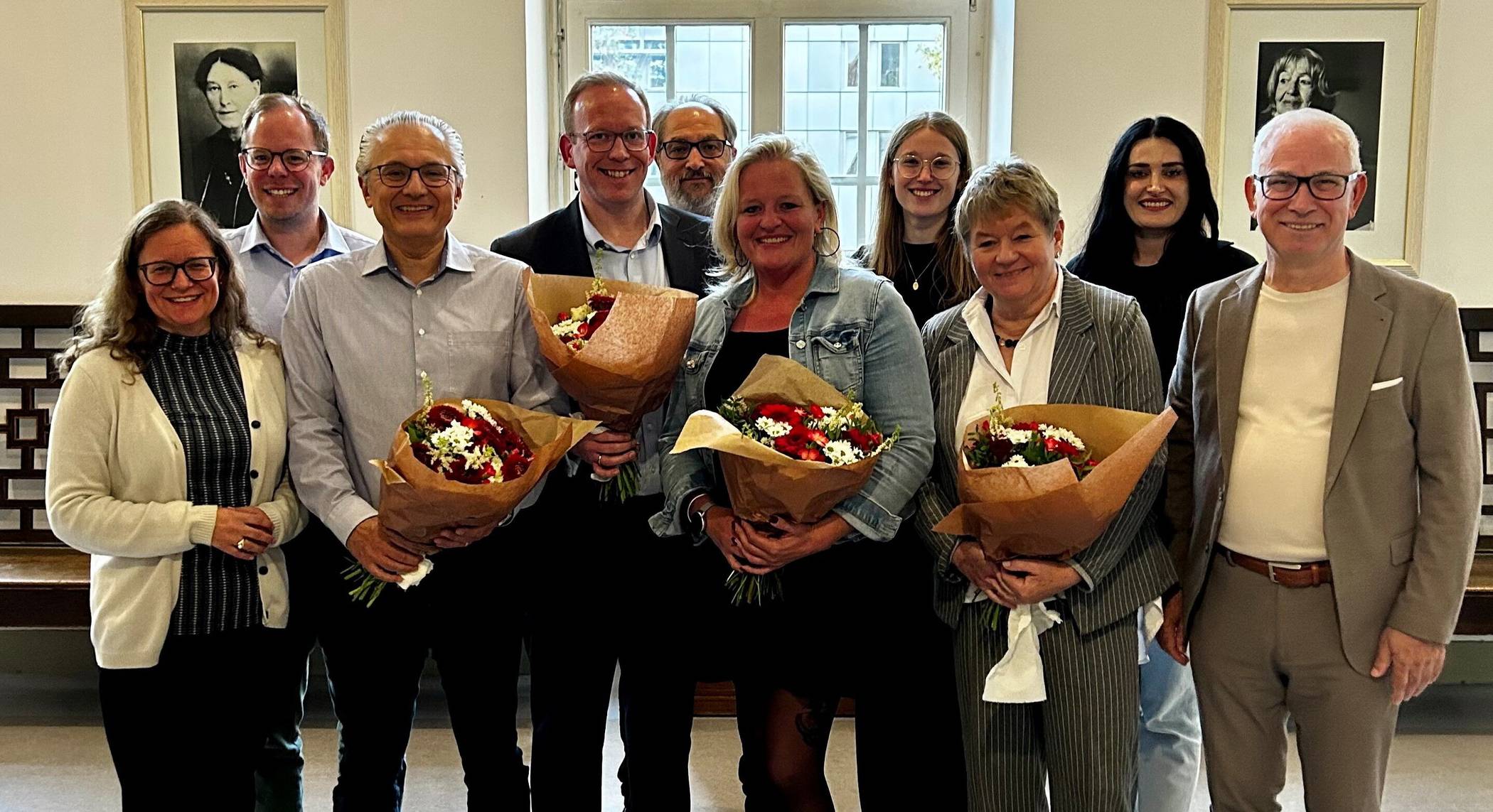  Der neue Vorstand der SPD-Ratsfraktion (von li.): Sabine Schmidt, Simon Geiß, Sedat Ugurman, Ben Thunecke, Guido Gehrenbeck, Daniela Goldbecker, Karlotta Blume, Susanne Giskes, Liridona Baliu-Hajredinaj und Arif Izgi. 