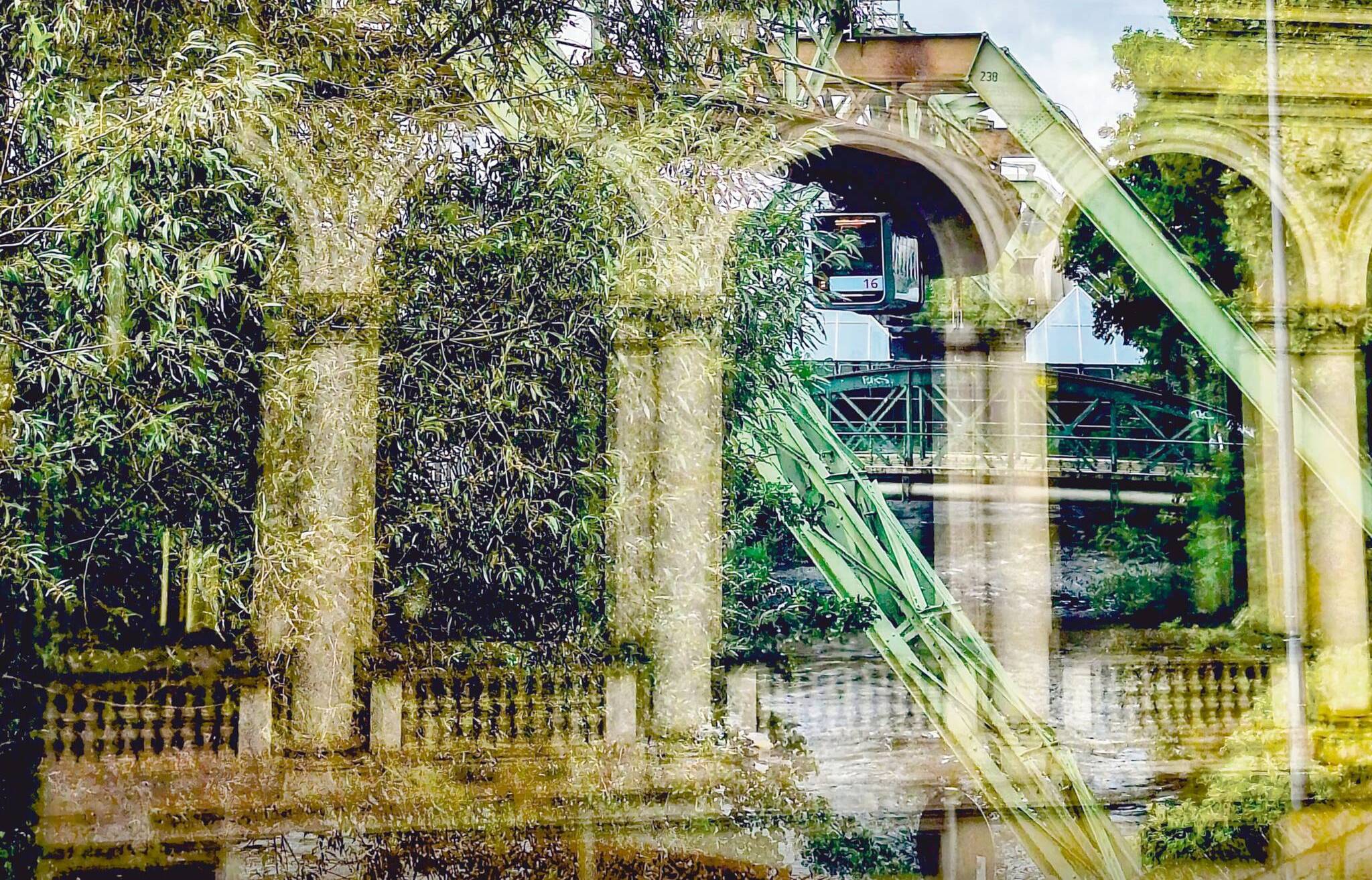 "Ein Wuppertaler Augenblick zwischen Alltag und Architektur" von Susanne...