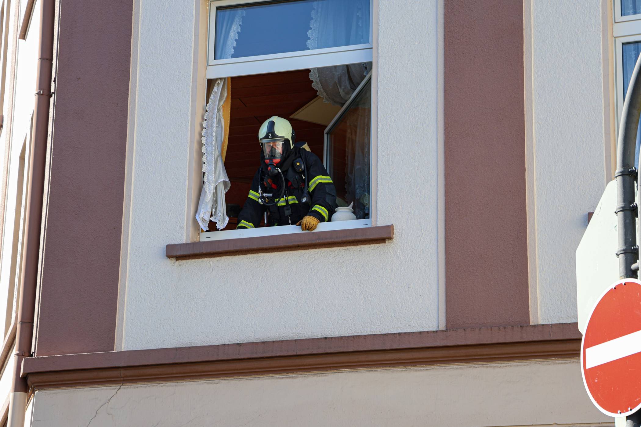  Die Nachbarschaft und die Feuerwehr verhinderten Schlimmeres. 