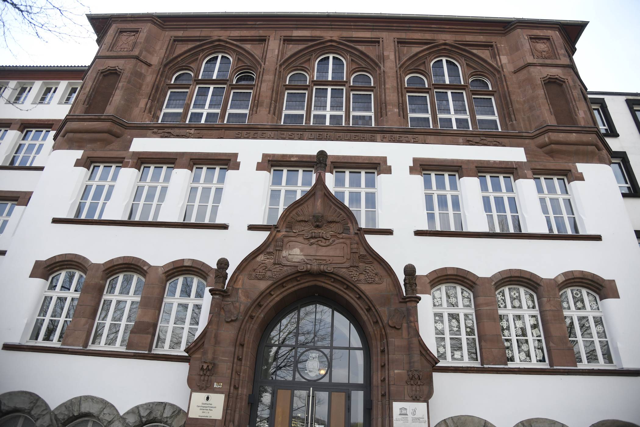 Das Johannes-Rau-Gymnasium in der Siegesstraße.