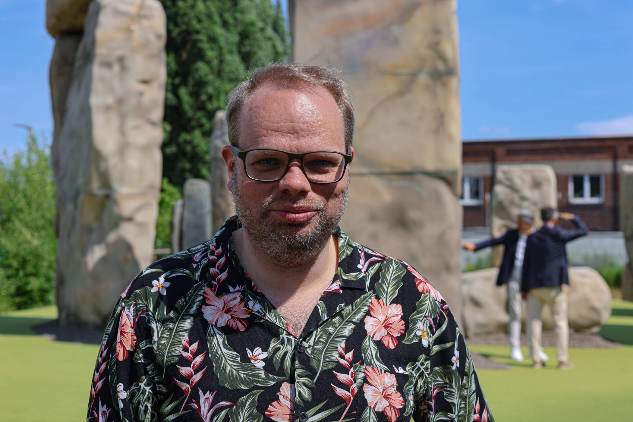 Helge Lindh vor der Stonehenge-Ausstellung am Visiodrom (Archivbild).