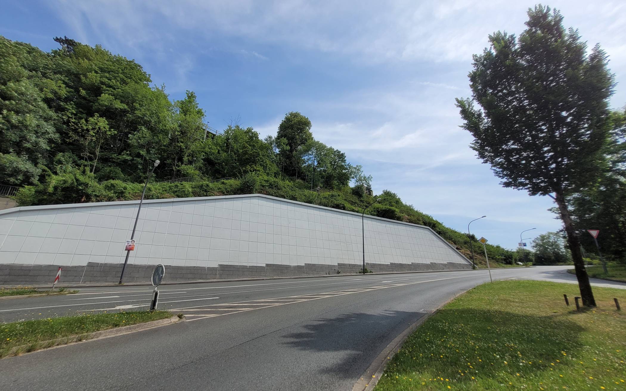 Die große (und leere) Wand am