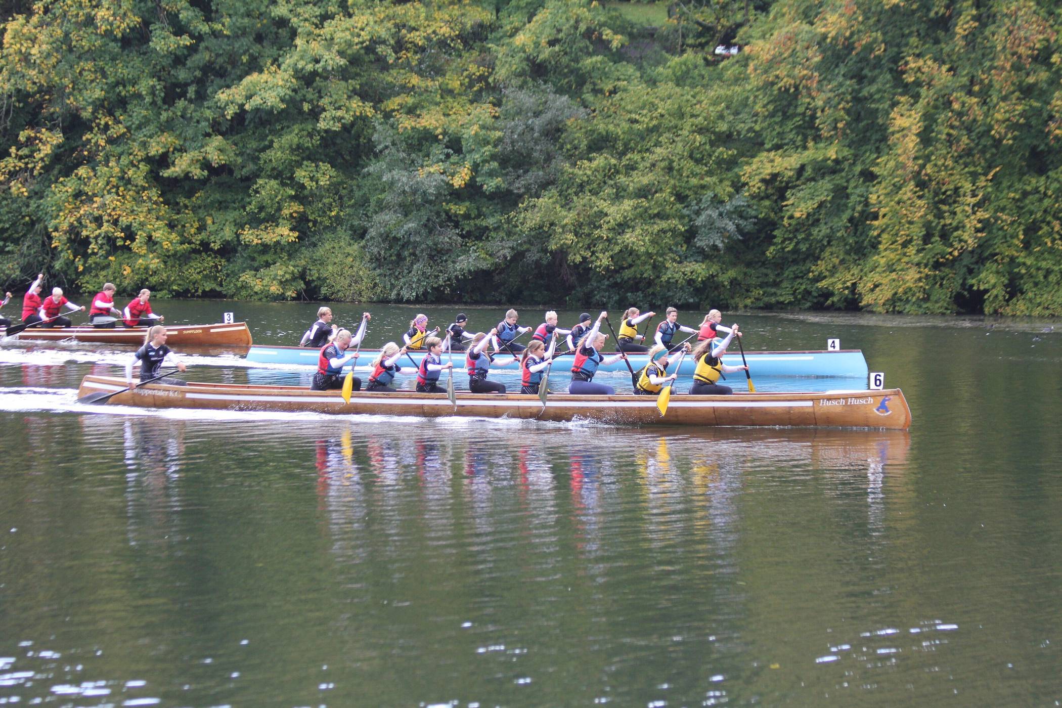 Auch der Nachwuchs übt sich natürlich in der Wuppertaler Traditions-Disziplin Achter.