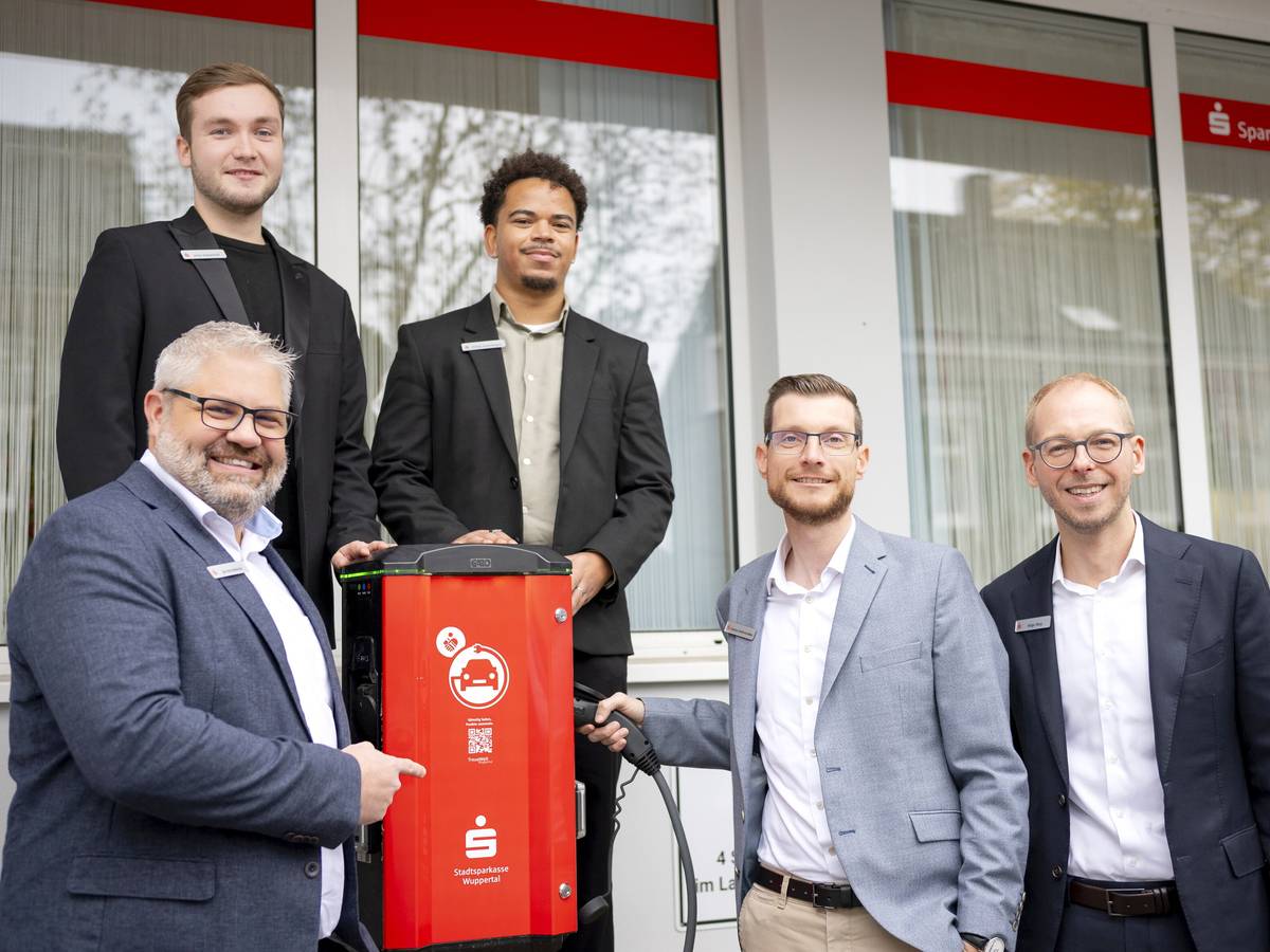 Künftig Strom tanken an Wuppertaler Sparkassen-Filialen