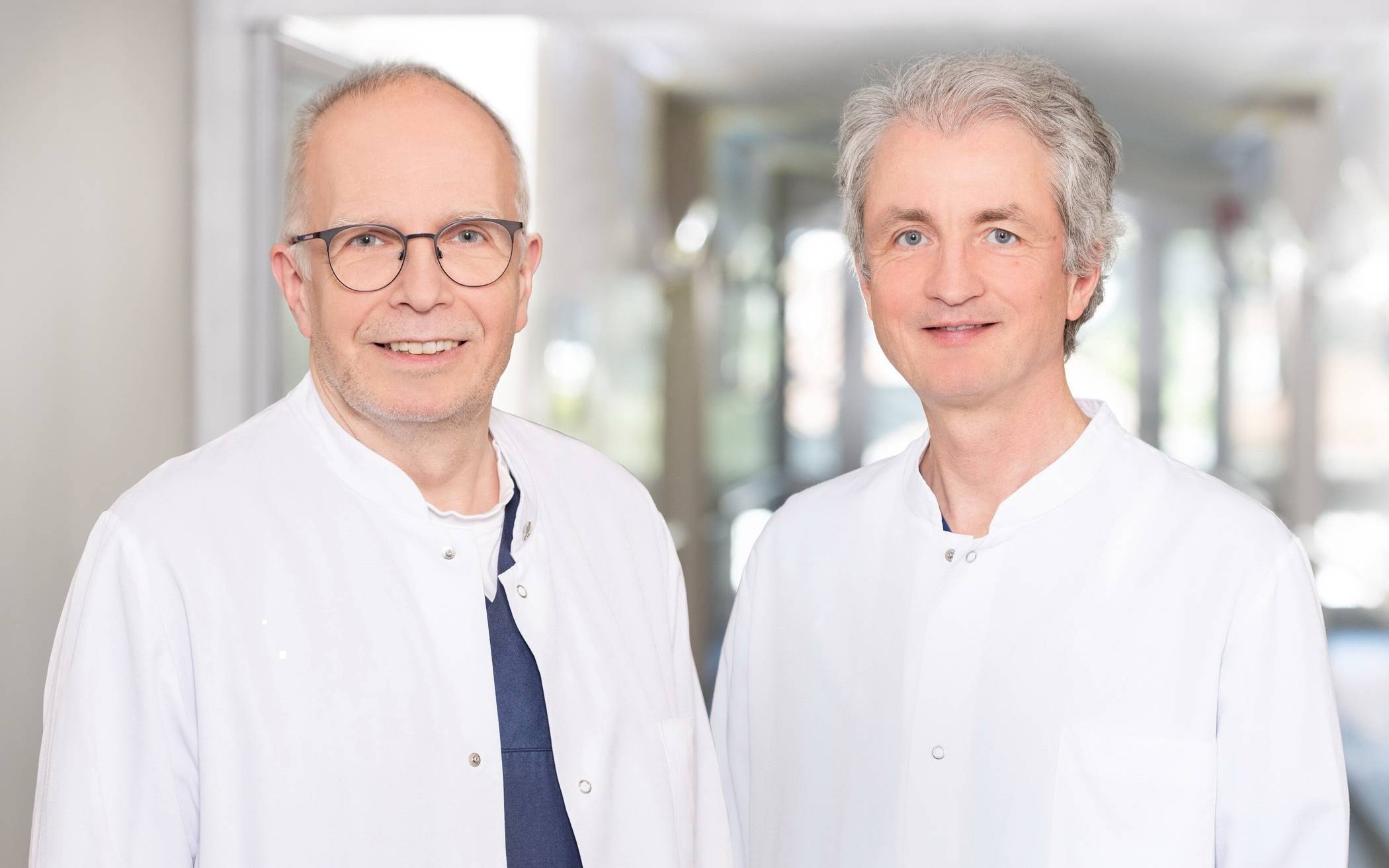 Oberarzt Dr. Gunnar Kalund (li.) und