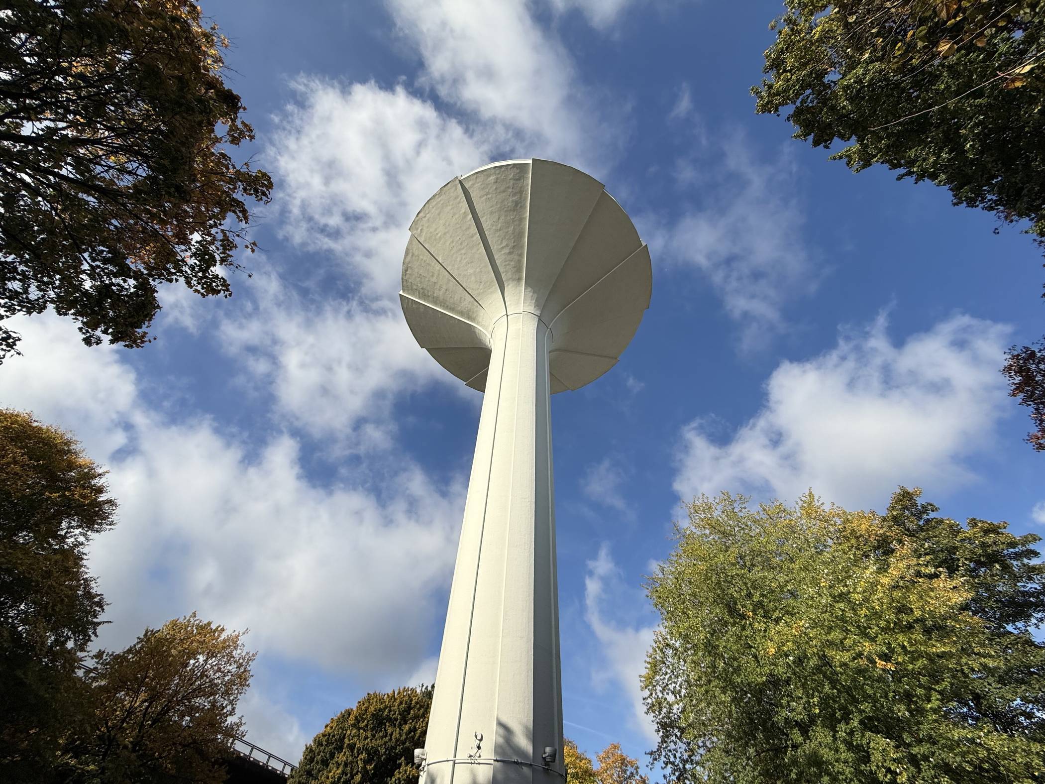 Der Wasserturm Lichtscheid ist 58 Meter hoch.