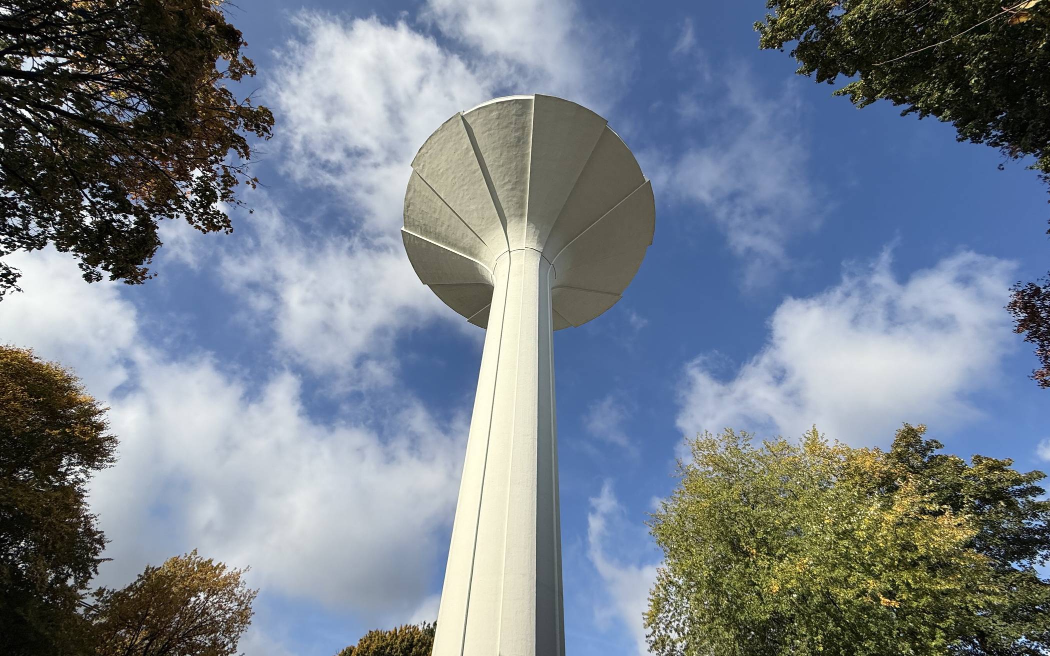 Der Wasserturm Lichtscheid ist 58 Meter